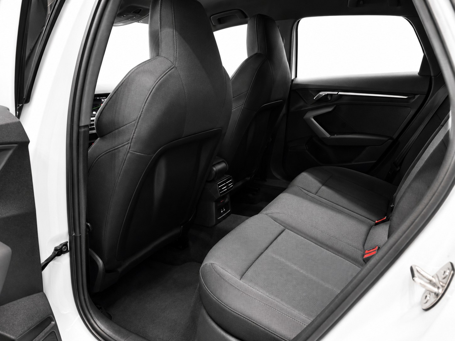 AUDI A3 Sportback 35 TFSI S line S-tronic * Facelift *-image-12