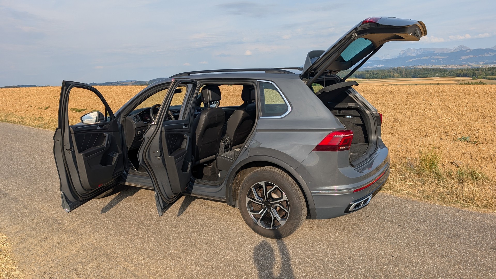VW 2.0 TSI R-Line DSG-image-4