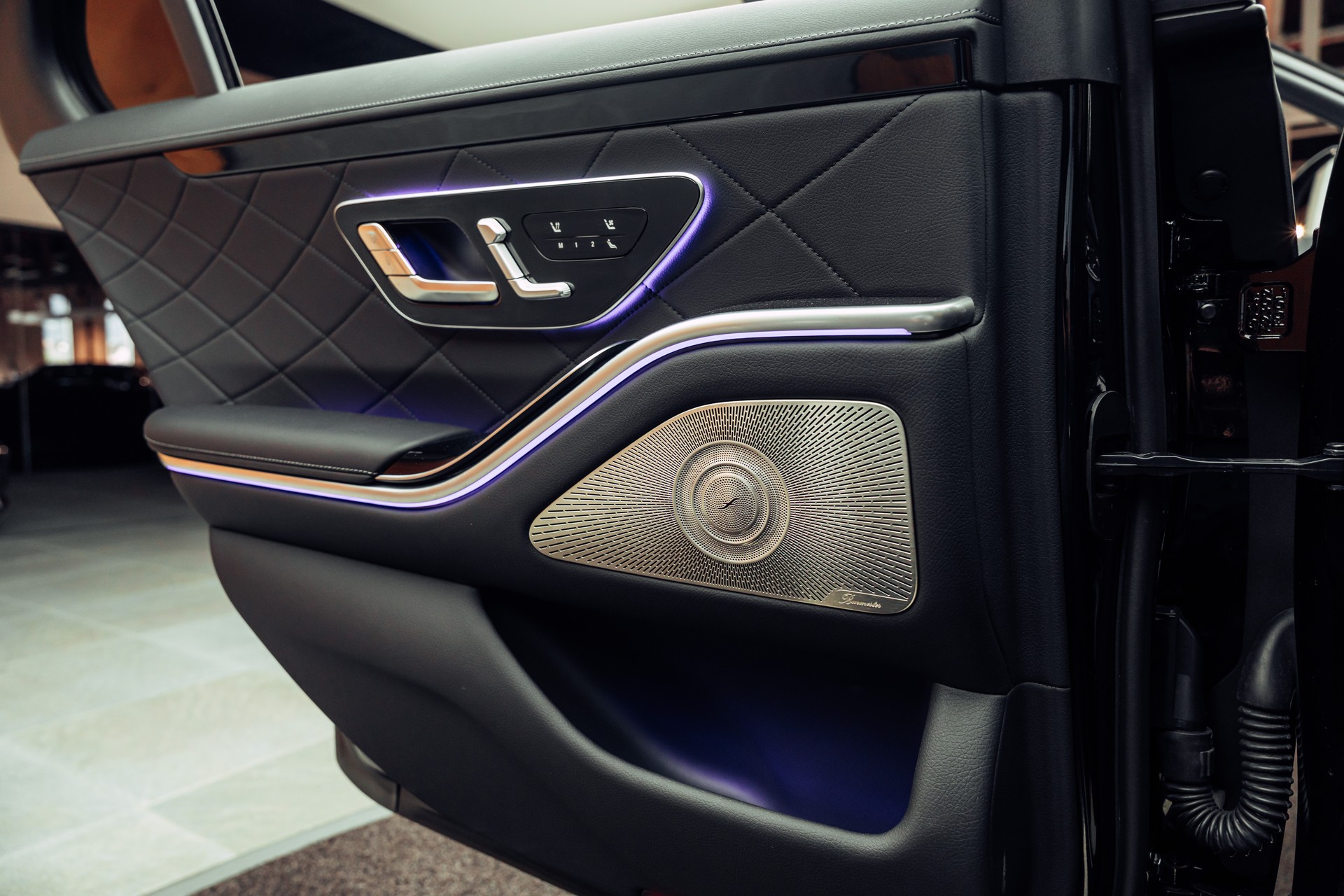MERCEDES-BENZ S 450 d L 4Matic AMG Line 9G-Tronic-image-15