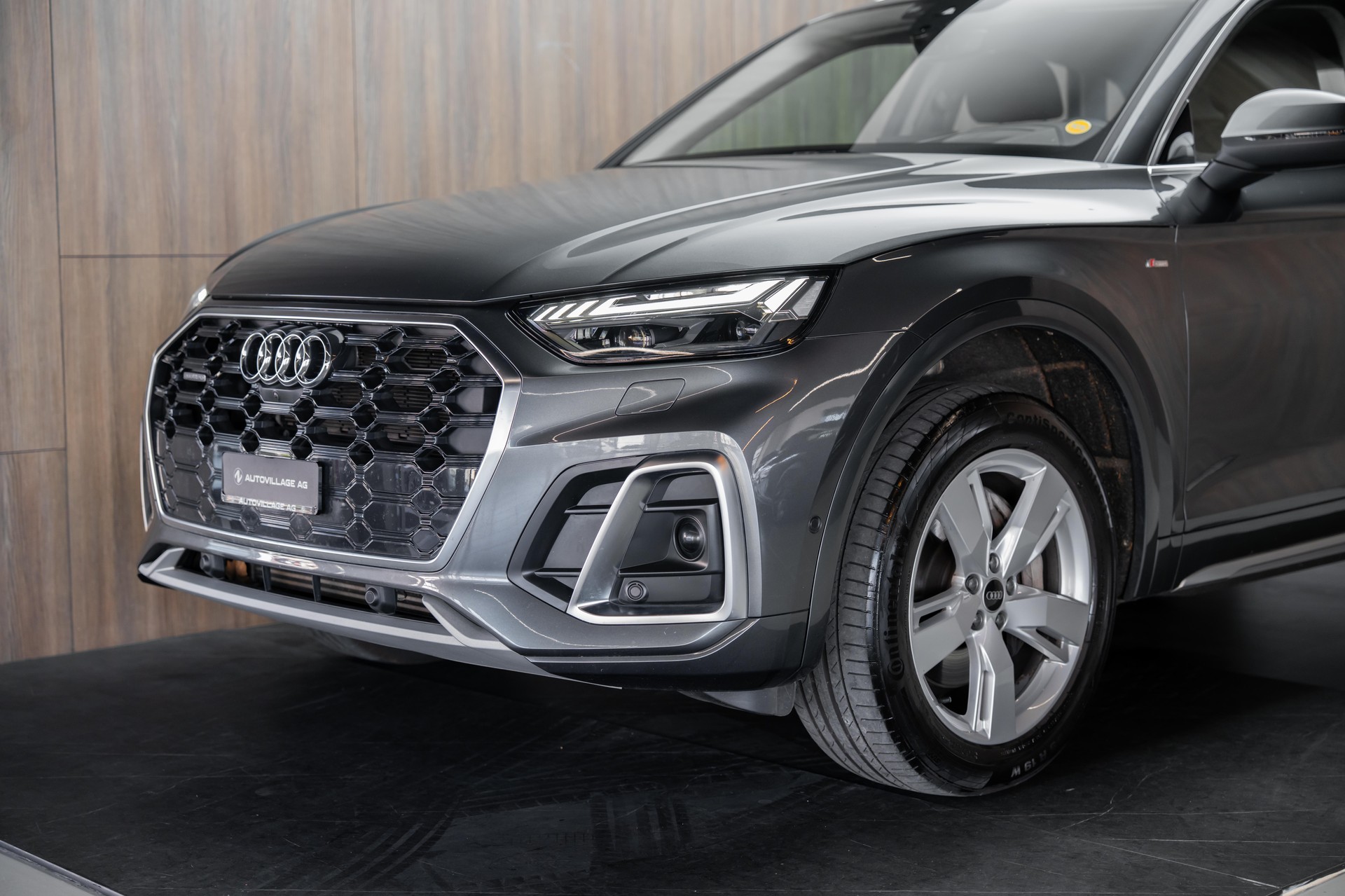 AUDI Q5 55 TFSI e PHEV S line quattro S-tronic-image-23