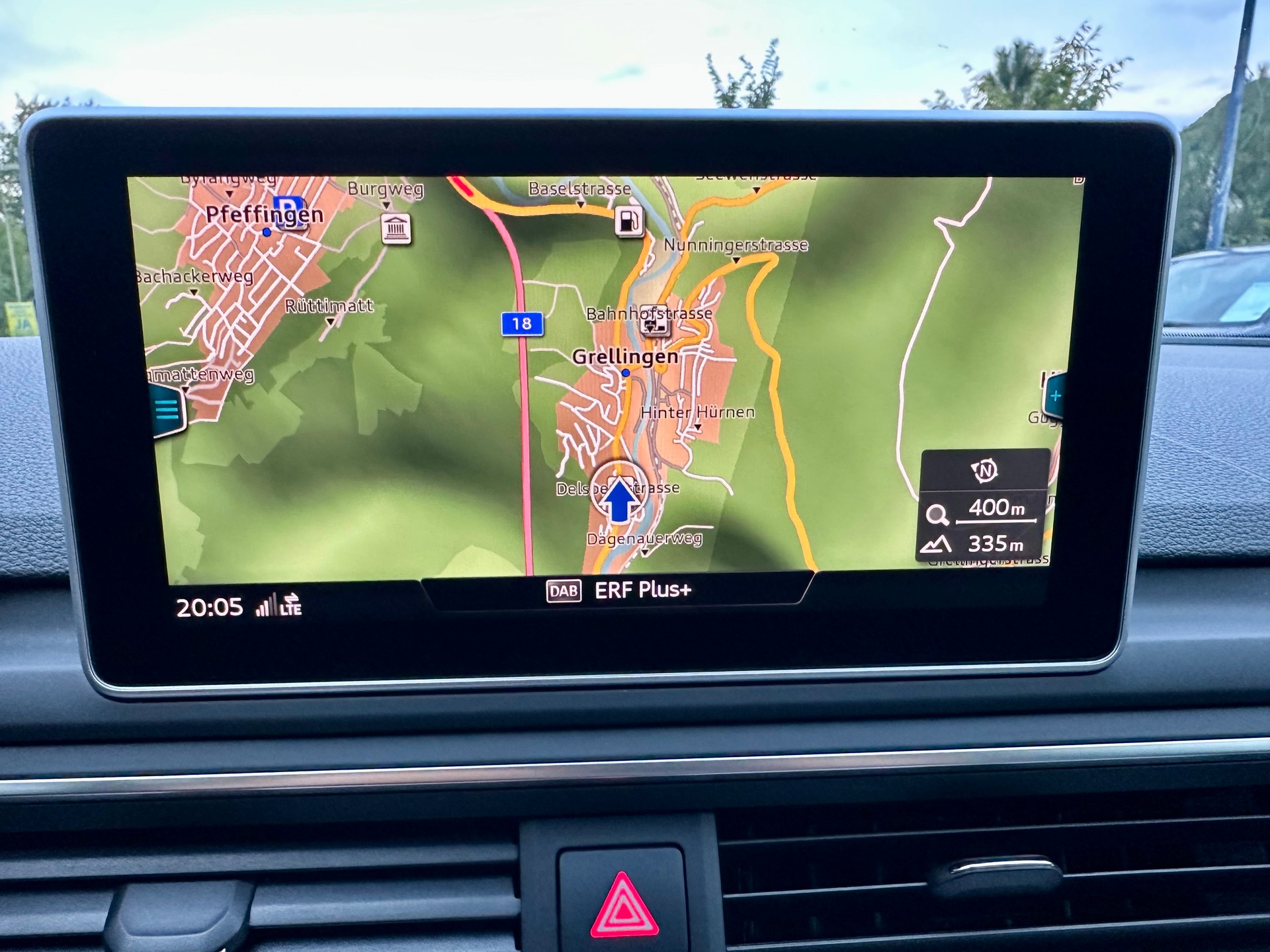 AUDI A4 Avant 40 TDI Design quattro S-tronic-image-17