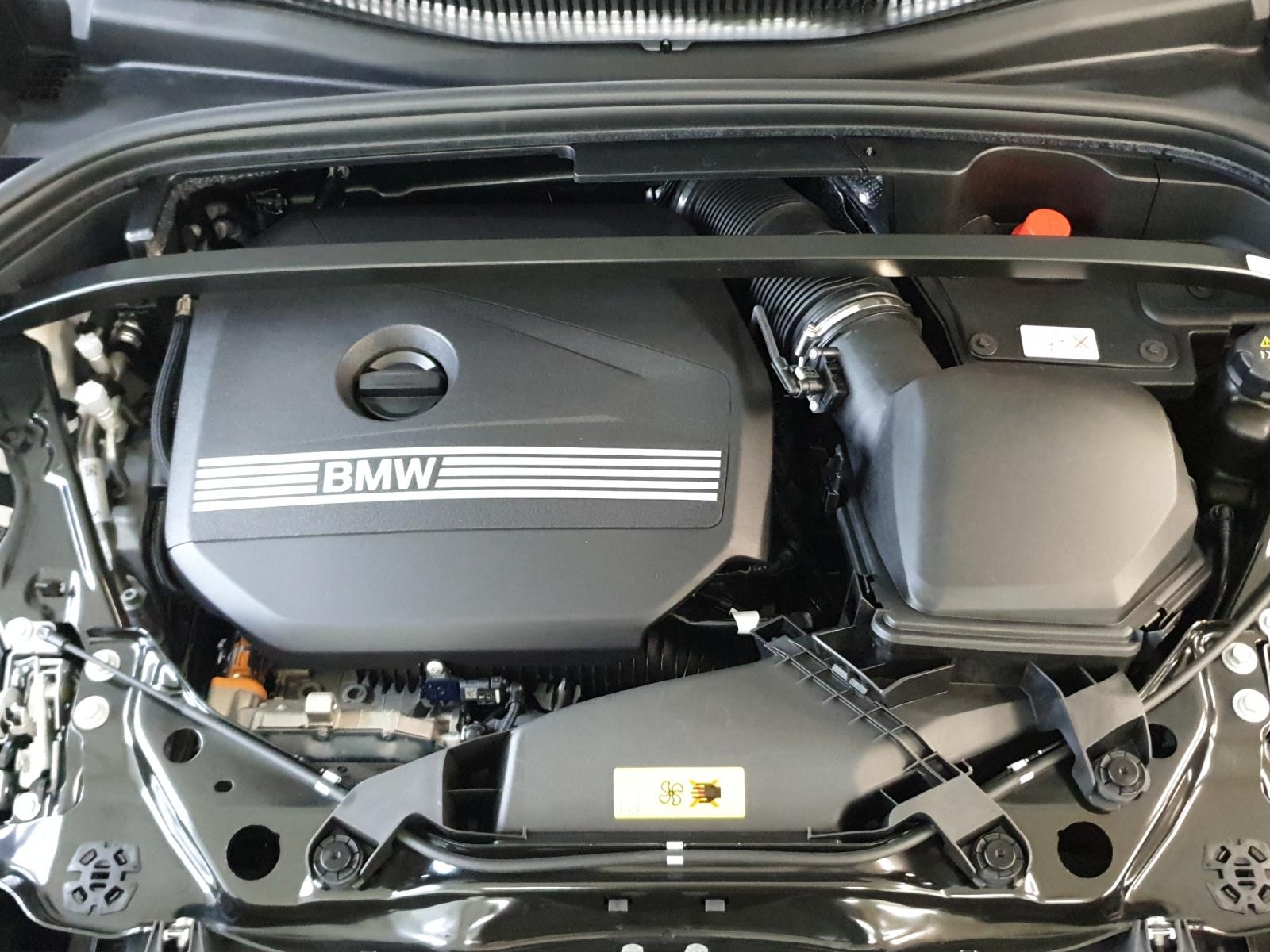 BMW X1 30e xDrive-image-23