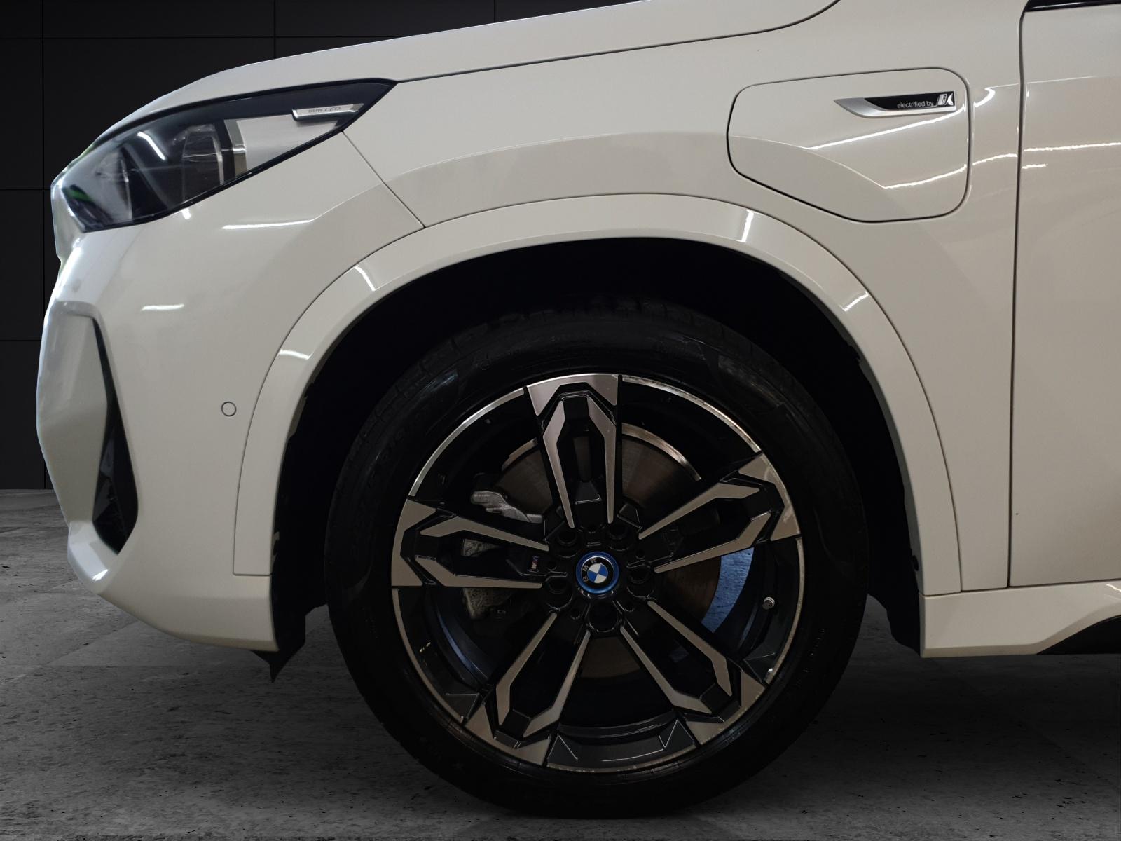 BMW X1 30e xDrive-image-8