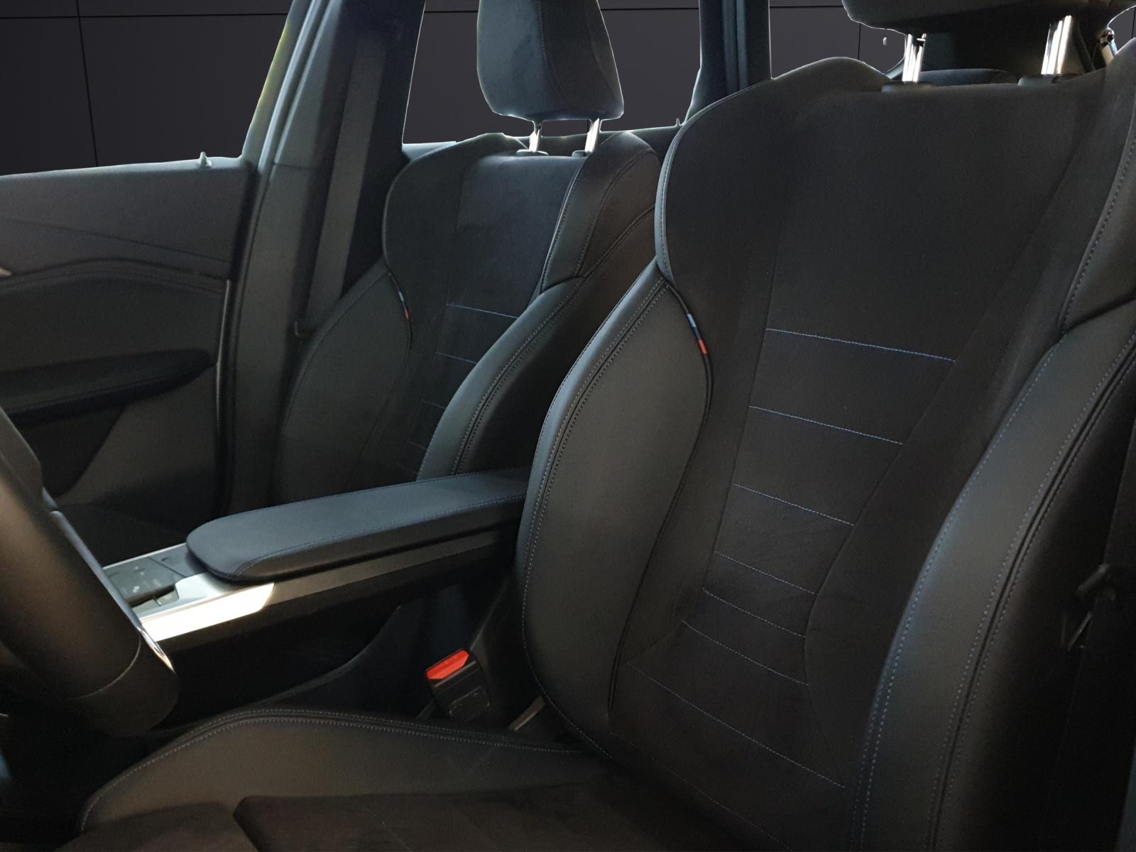 BMW X1 30e xDrive-image-10