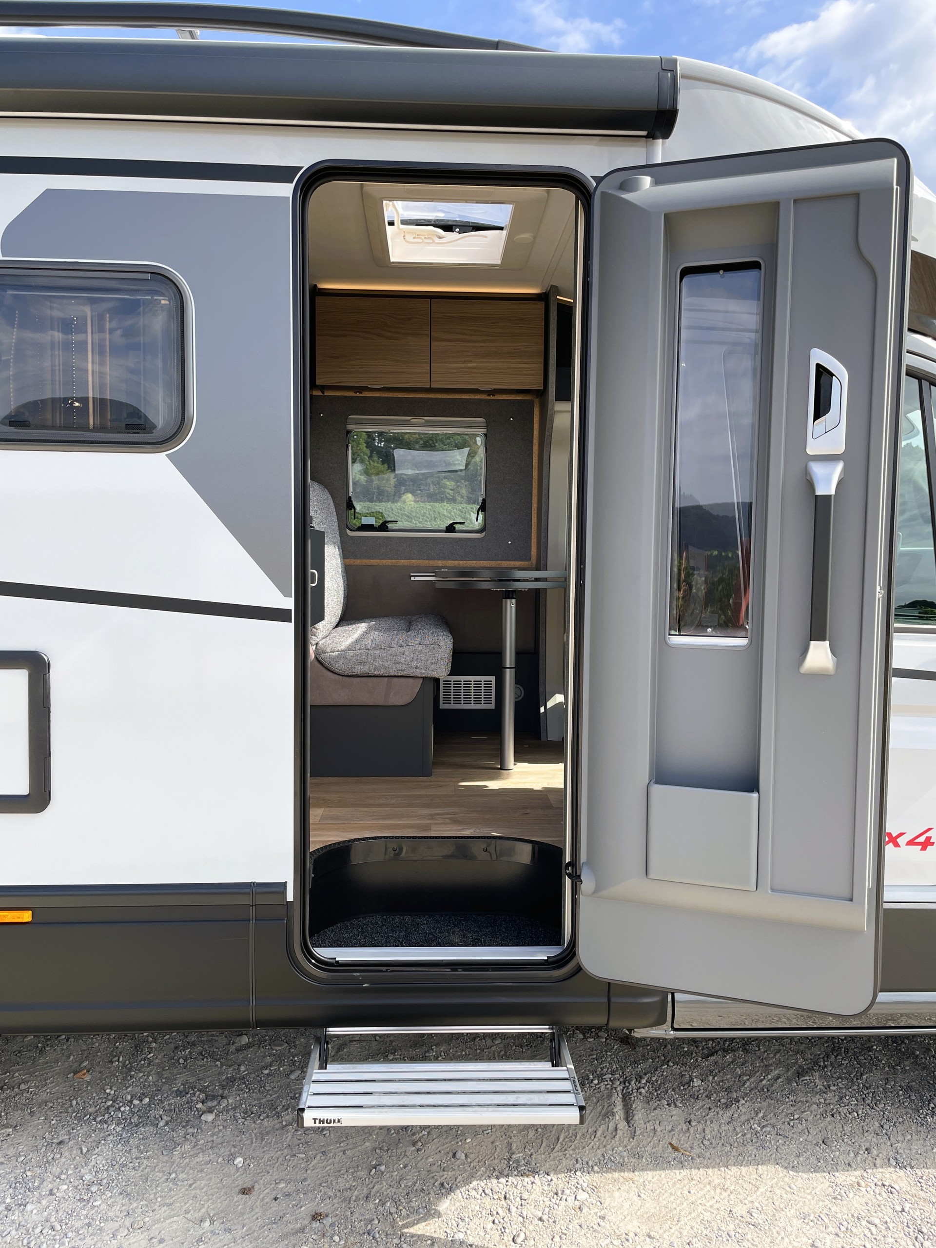 VW DETHLEFFS Globebus Performance 4x4 auf Basis VW Crafter-image-7