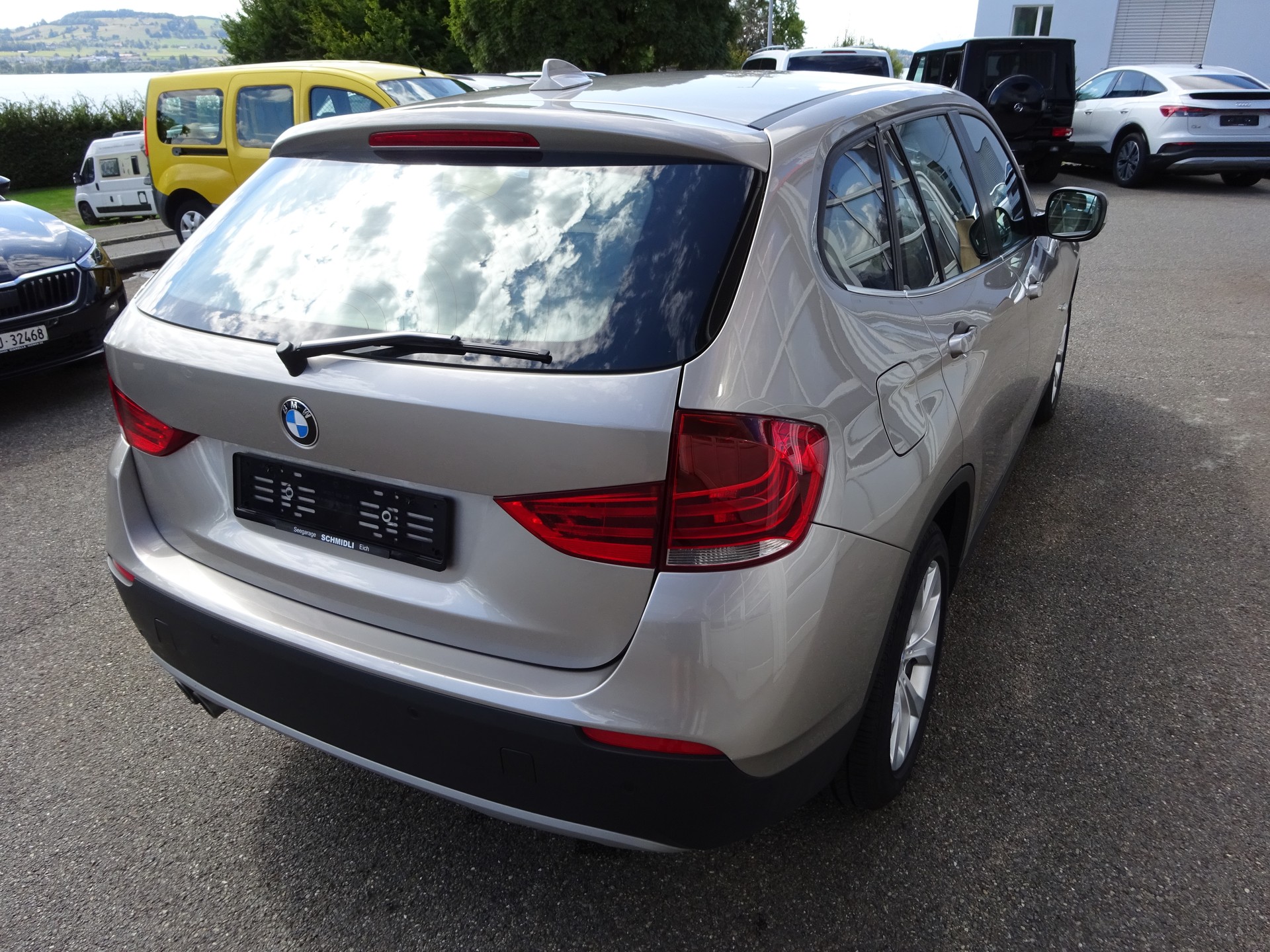 BMW X1 xDrive 28i Steptronic-image-2