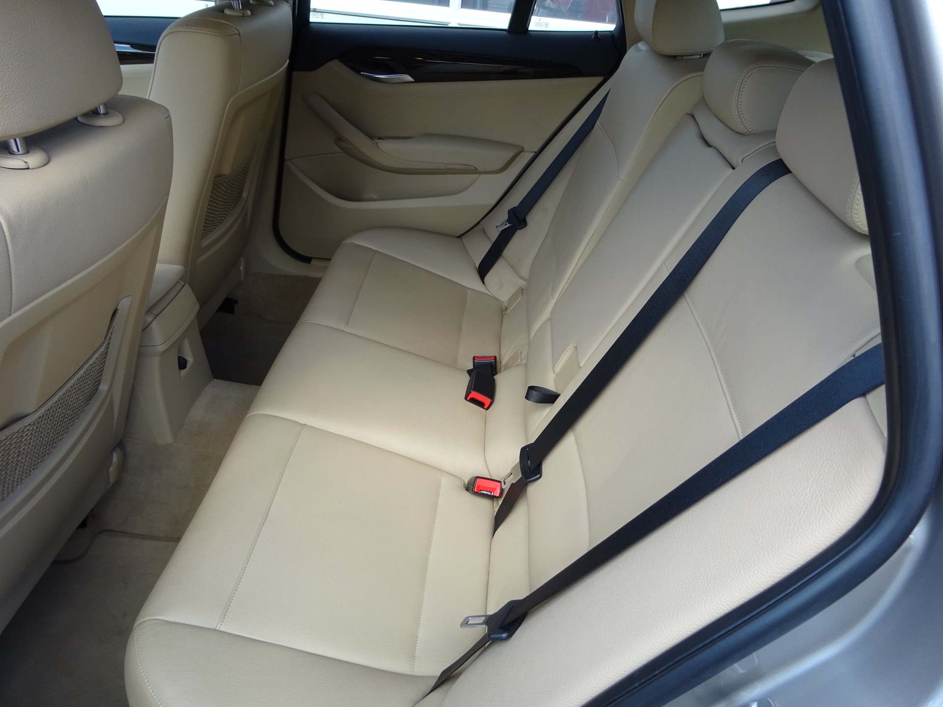 BMW X1 xDrive 28i Steptronic-image-15