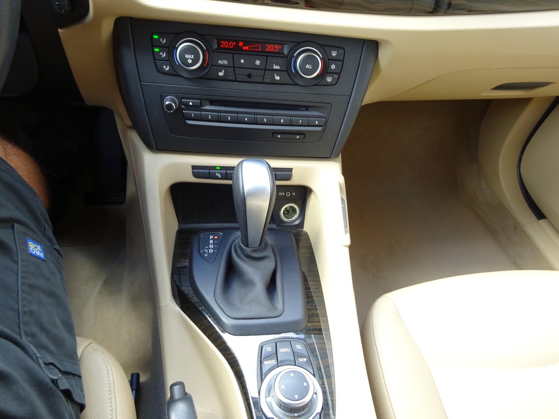 BMW X1 xDrive 28i Steptronic-image-13