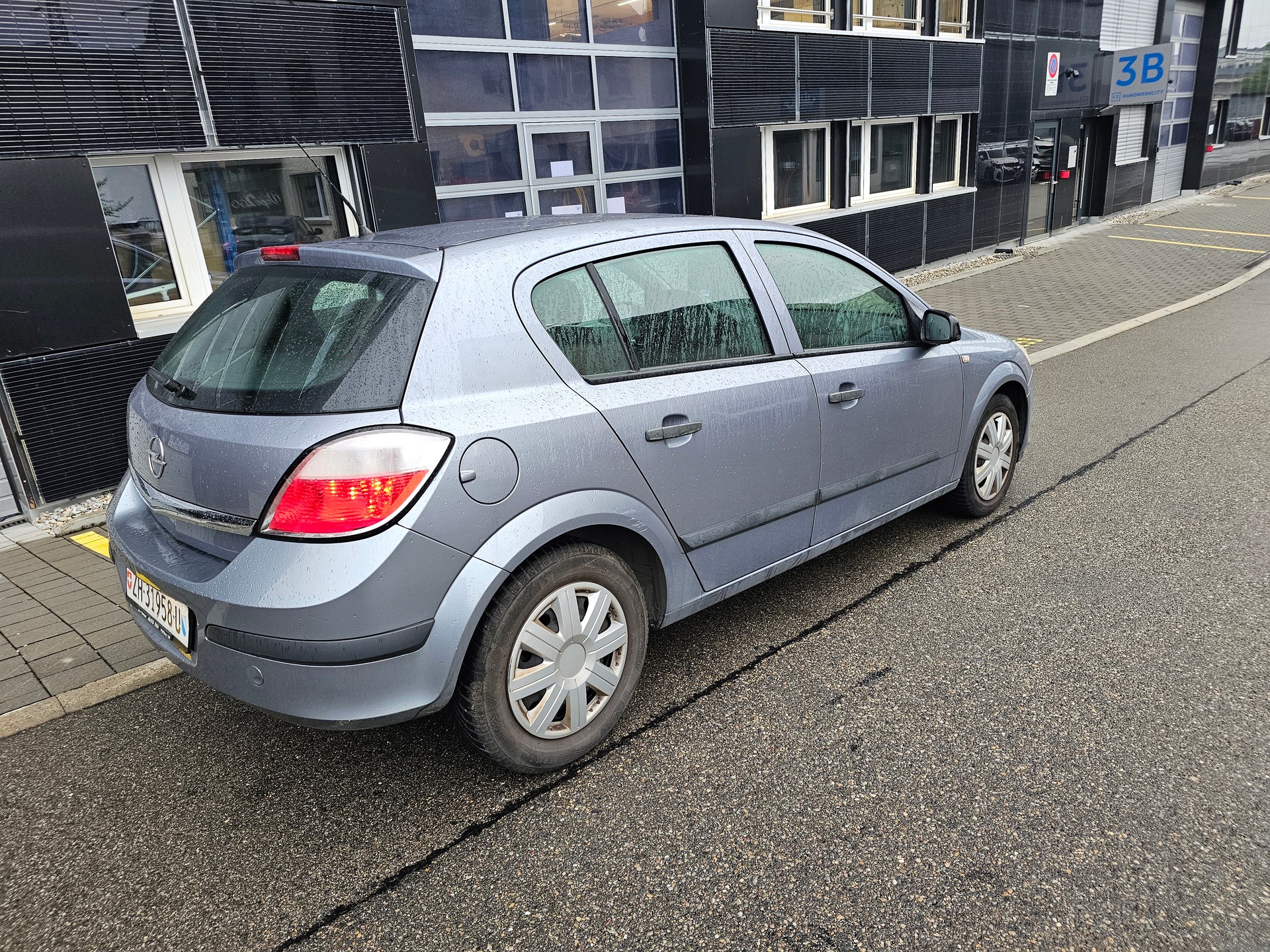 OPEL Astra 1.8i 16V Cosmo-image-3
