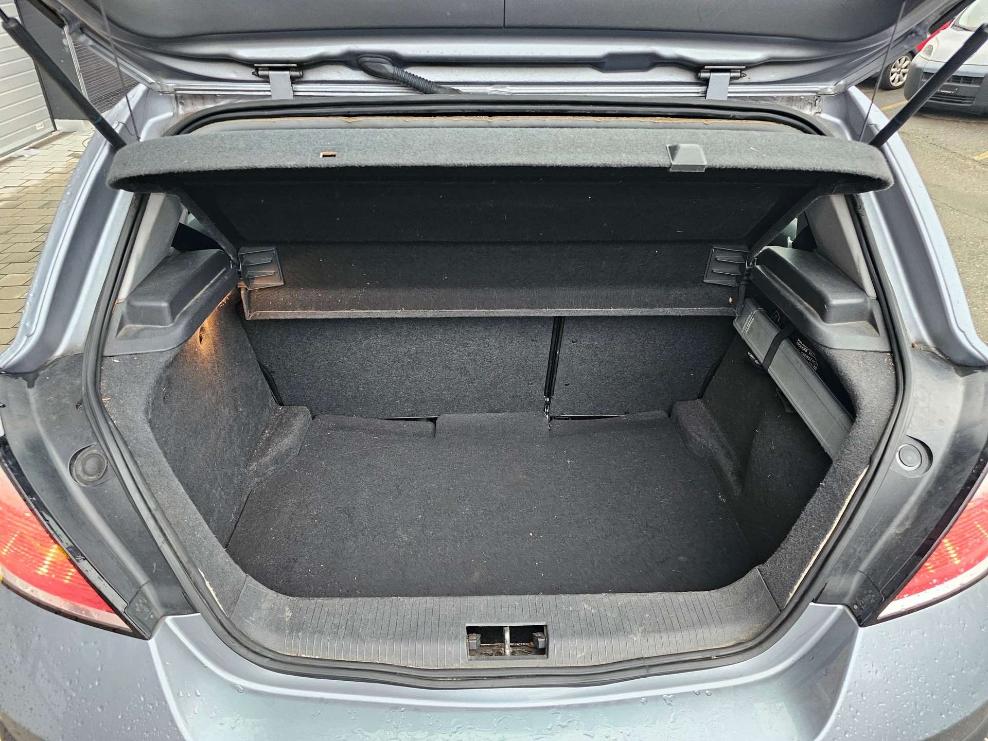 OPEL Astra 1.8i 16V Cosmo-image-14