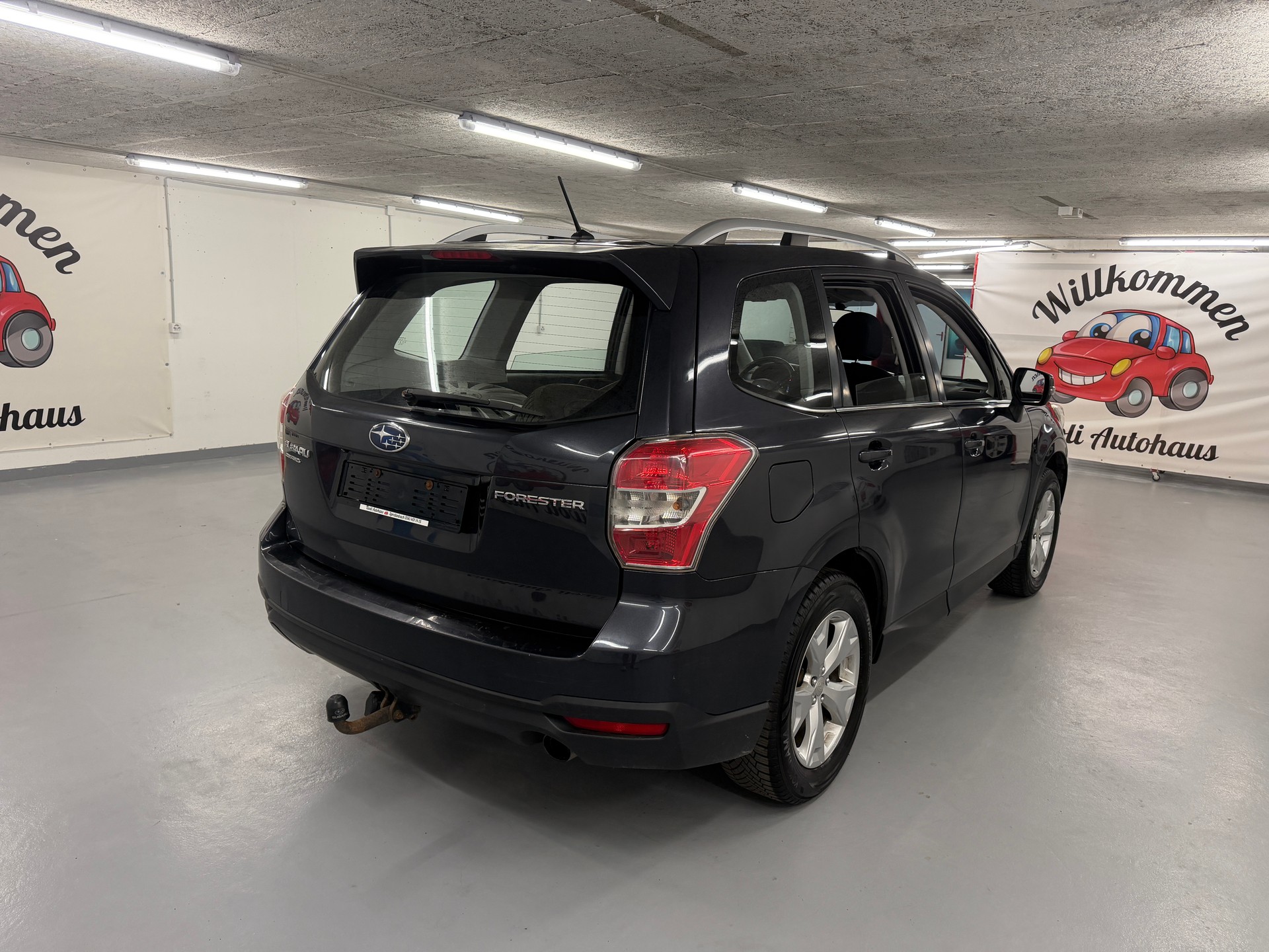 SUBARU Forester 2.0i Advantage Lineartronic-image-6