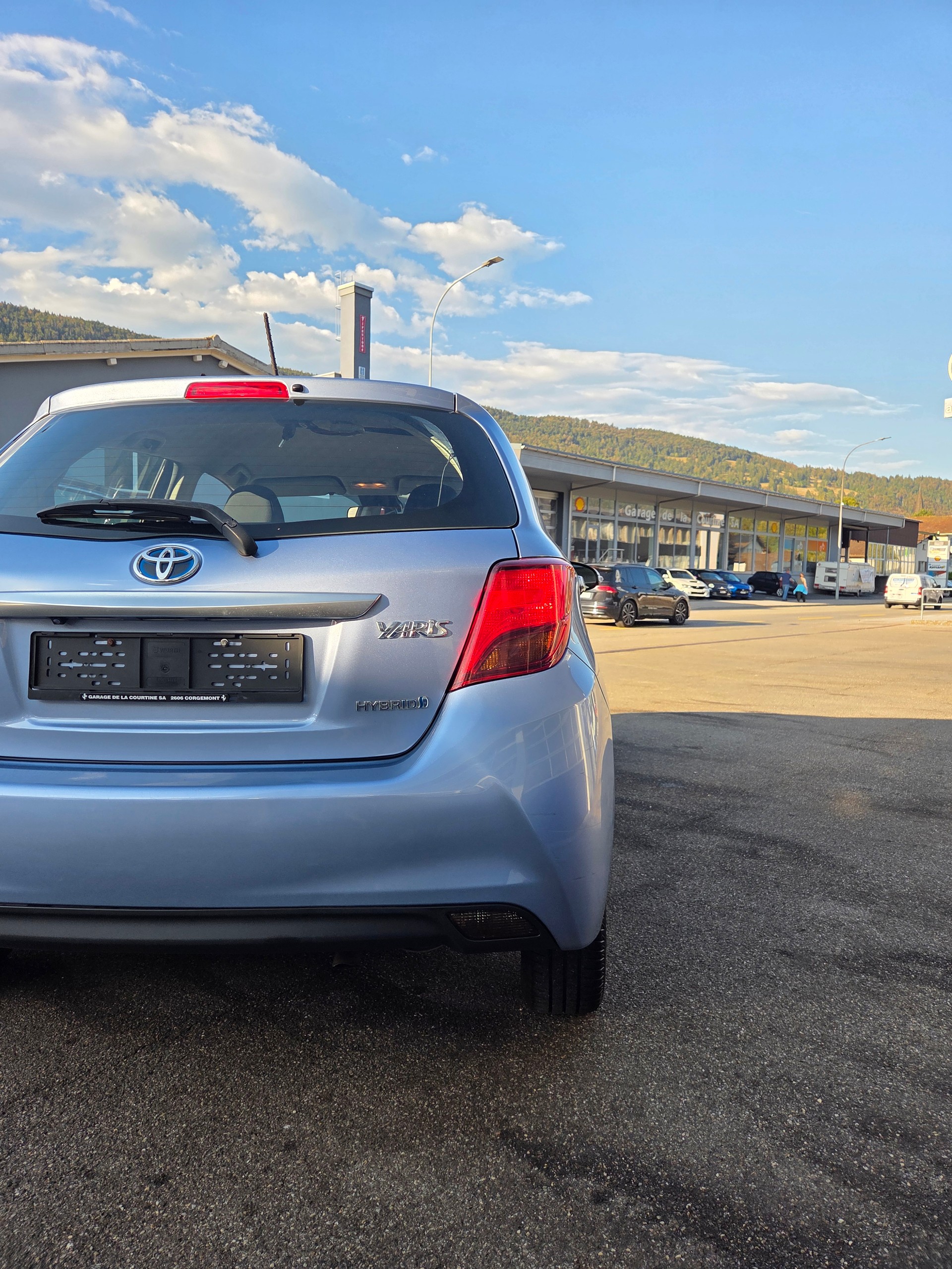 TOYOTA Yaris 1.5 VVT-i Hybrid Sol Premium e-CVT-image-11
