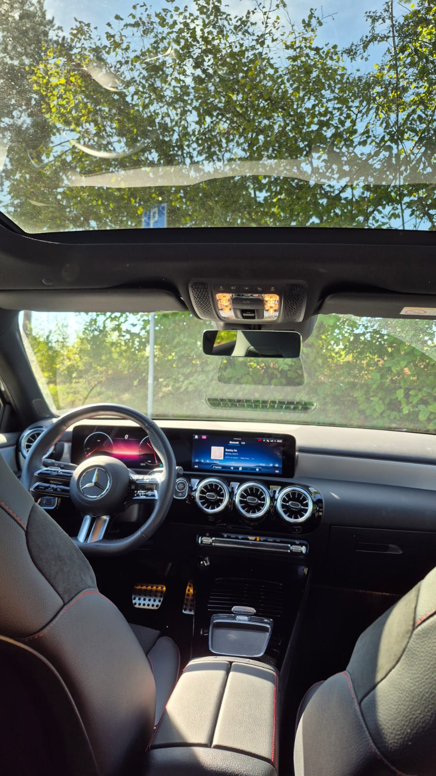 MERCEDES-BENZ A 200 AMG Line-image-3