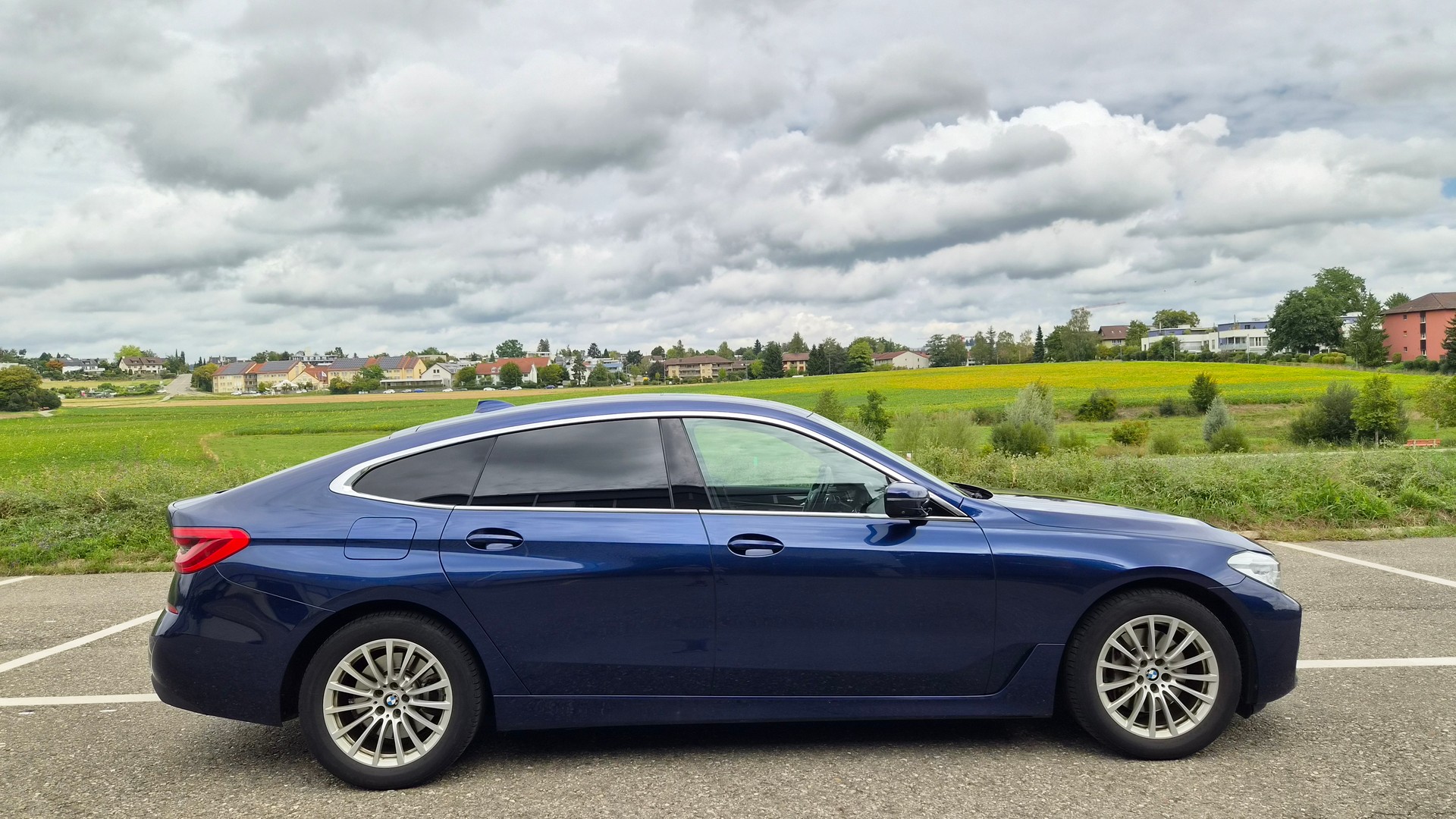 BMW 640i GT xDrive Luxury Line Steptronic-image-5