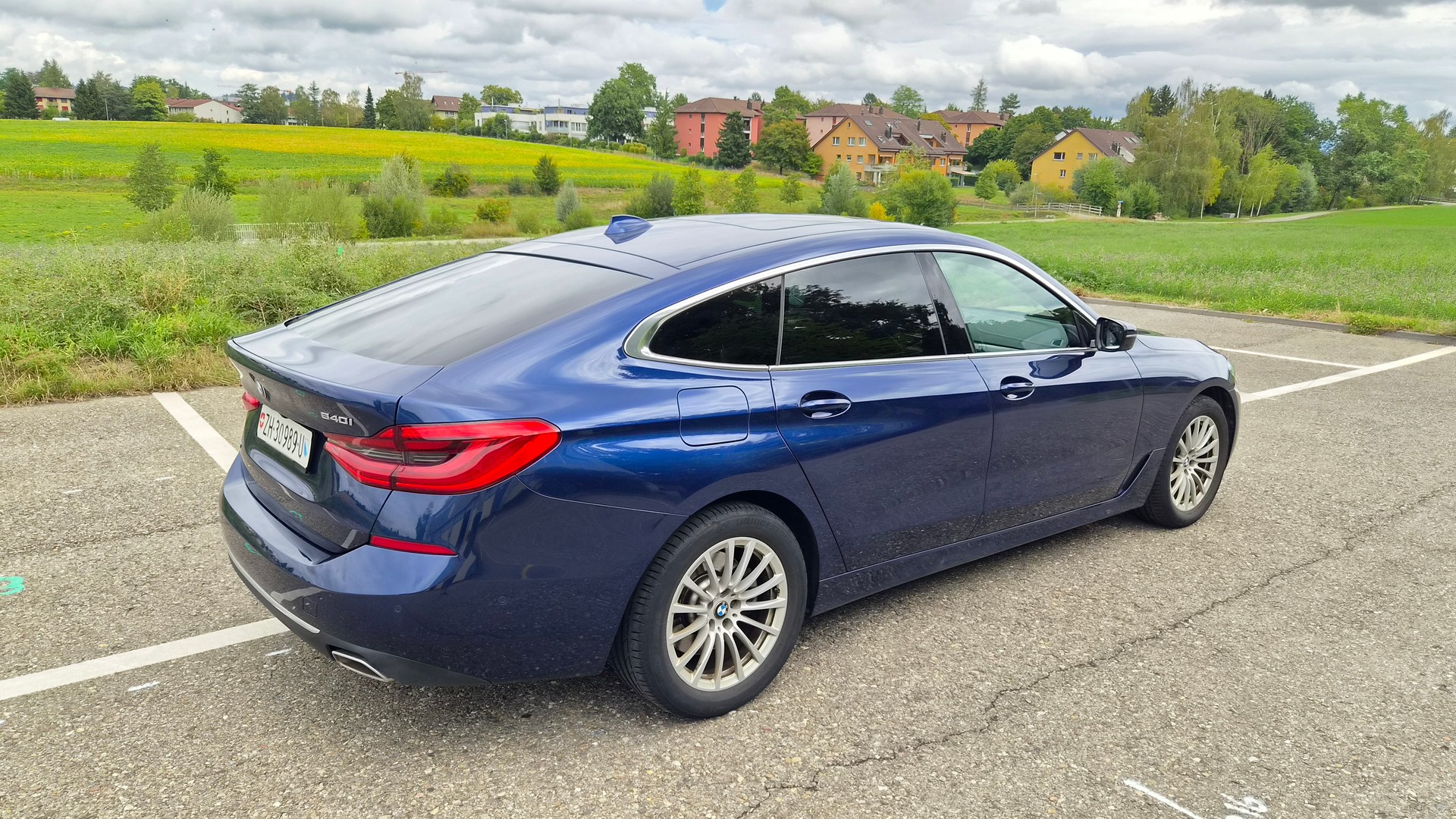 BMW 640i GT xDrive Luxury Line Steptronic-image-4