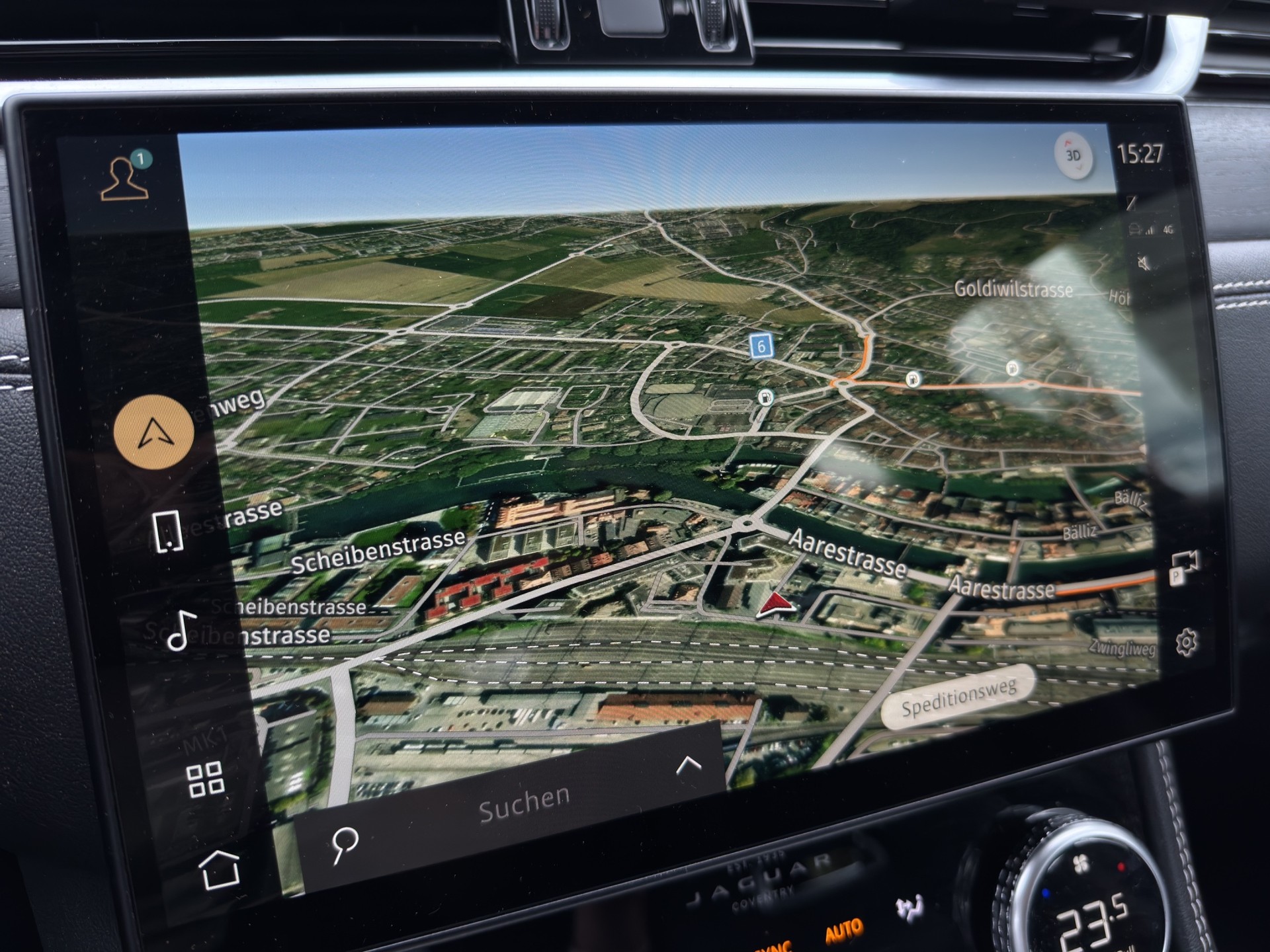 JAGUAR F-Pace 3.0 D I6 R-Dynamic HSE AWD-image-10