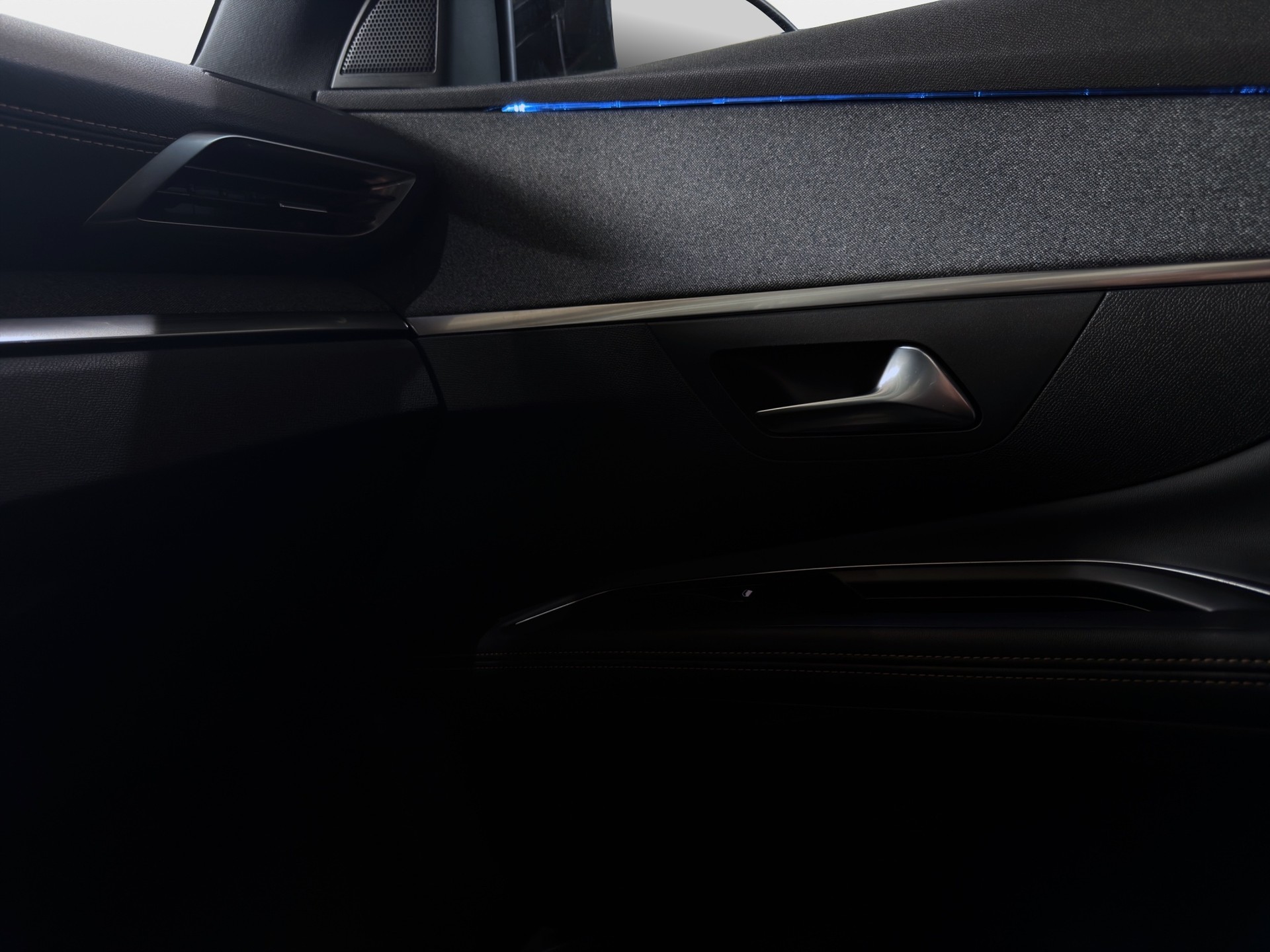 PEUGEOT 5008 1.6Pure Tech GT Line EAT8*Frisch ab MFK,1 Jahr oder 20000km Garantie auf Motor und Getriebe inkl.*-image-19