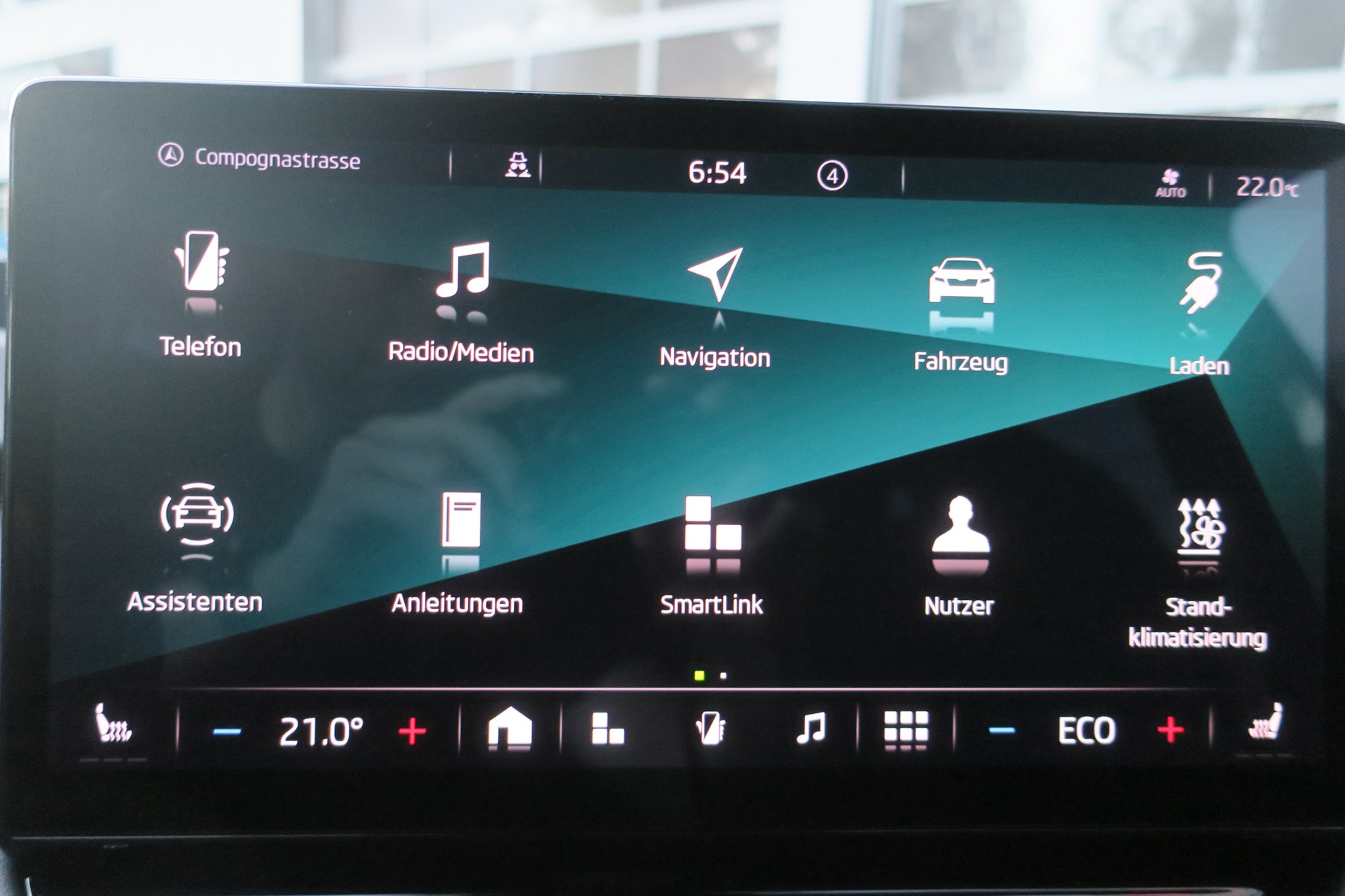 SKODA Enyaq iV 80x SportLine-image-11