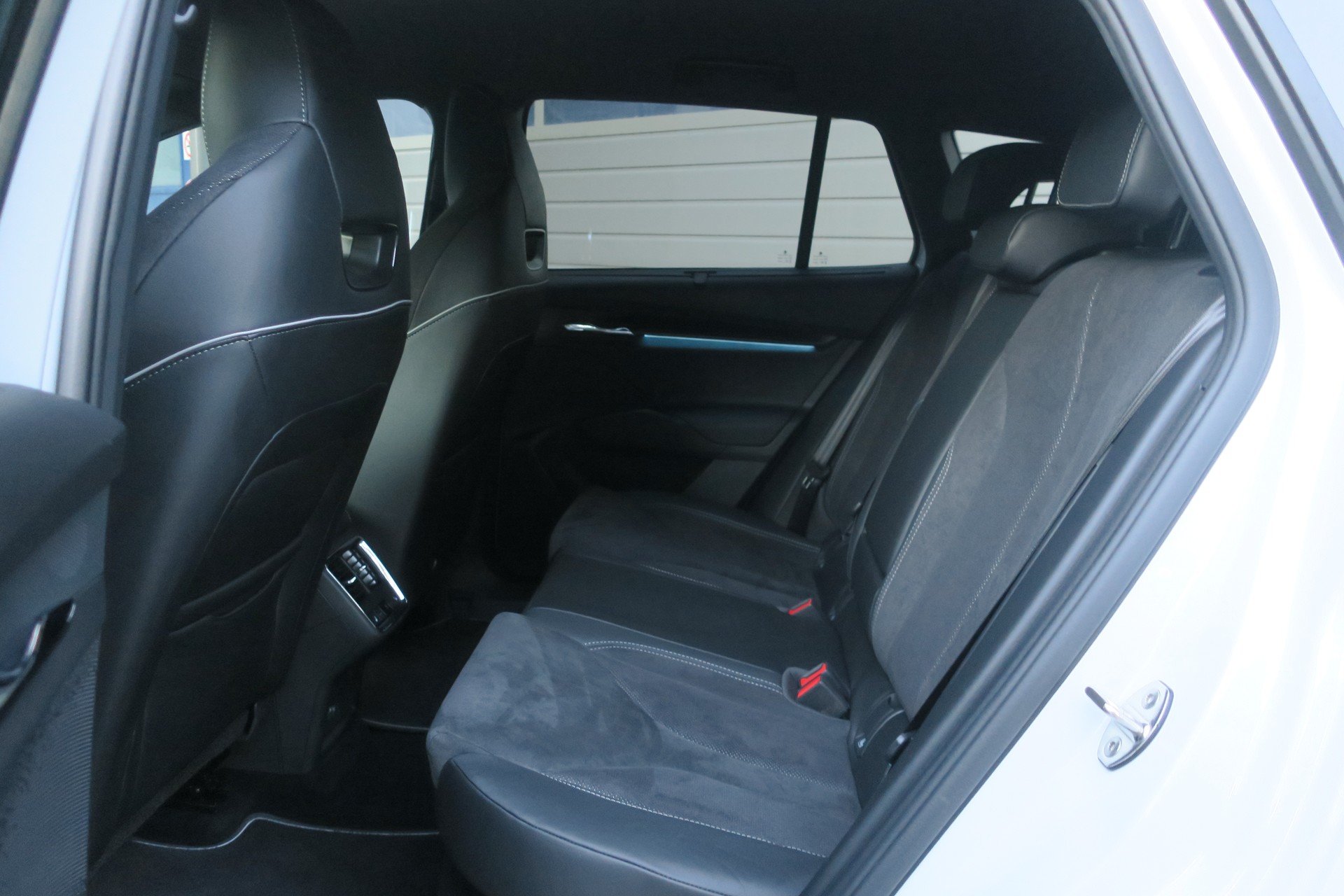 SKODA Enyaq iV 80x SportLine-image-7