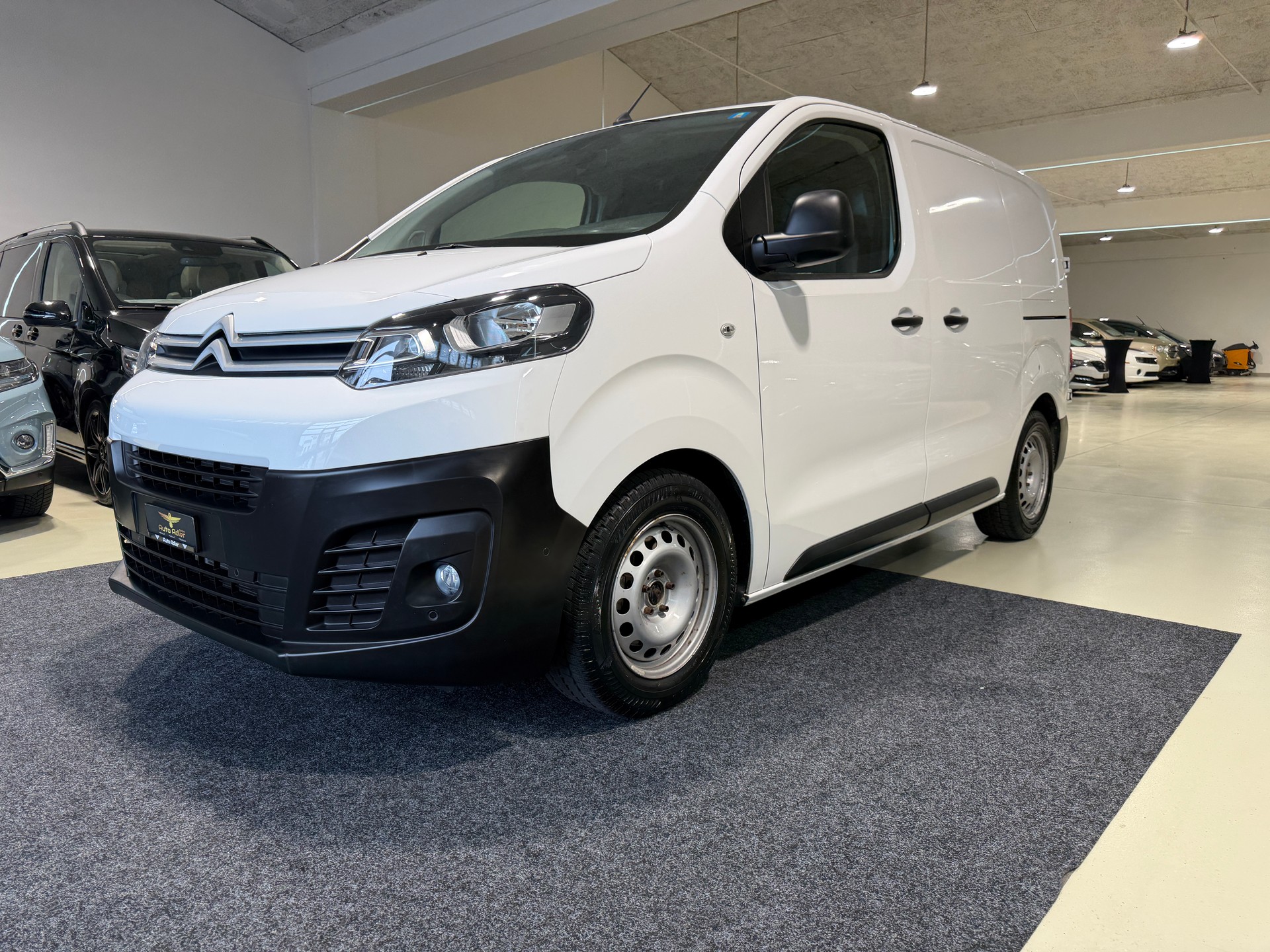 CITROEN Jumpy 2.0 BlueHDi 120 s/s XS Club EAT8-image-1
