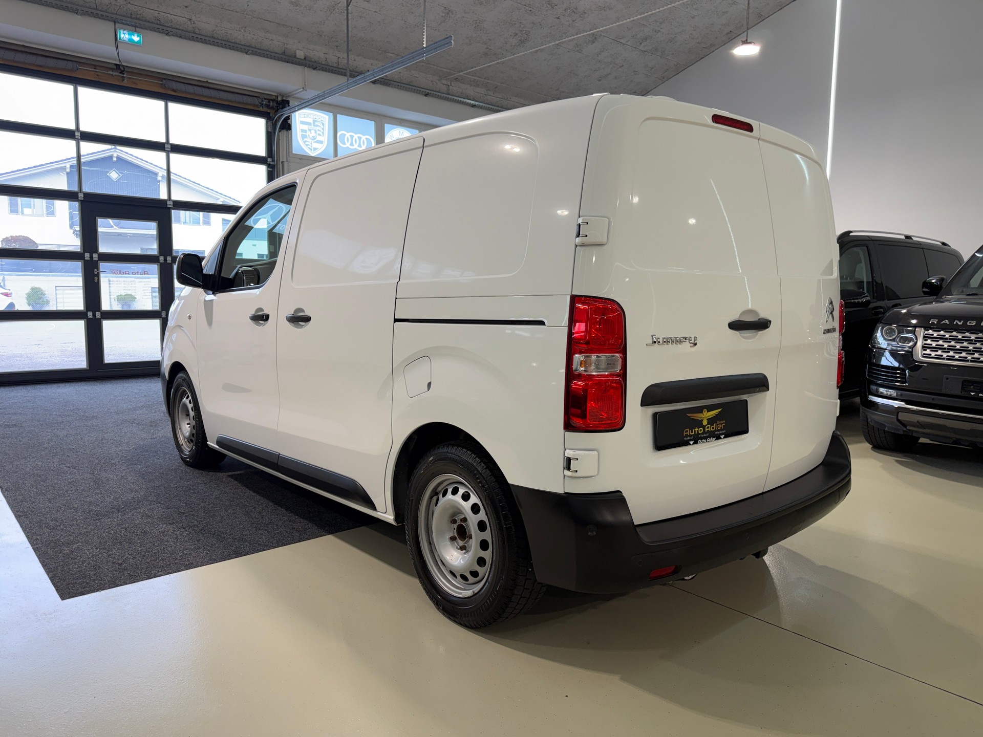 CITROEN Jumpy 2.0 BlueHDi 120 s/s XS Club EAT8-image-3
