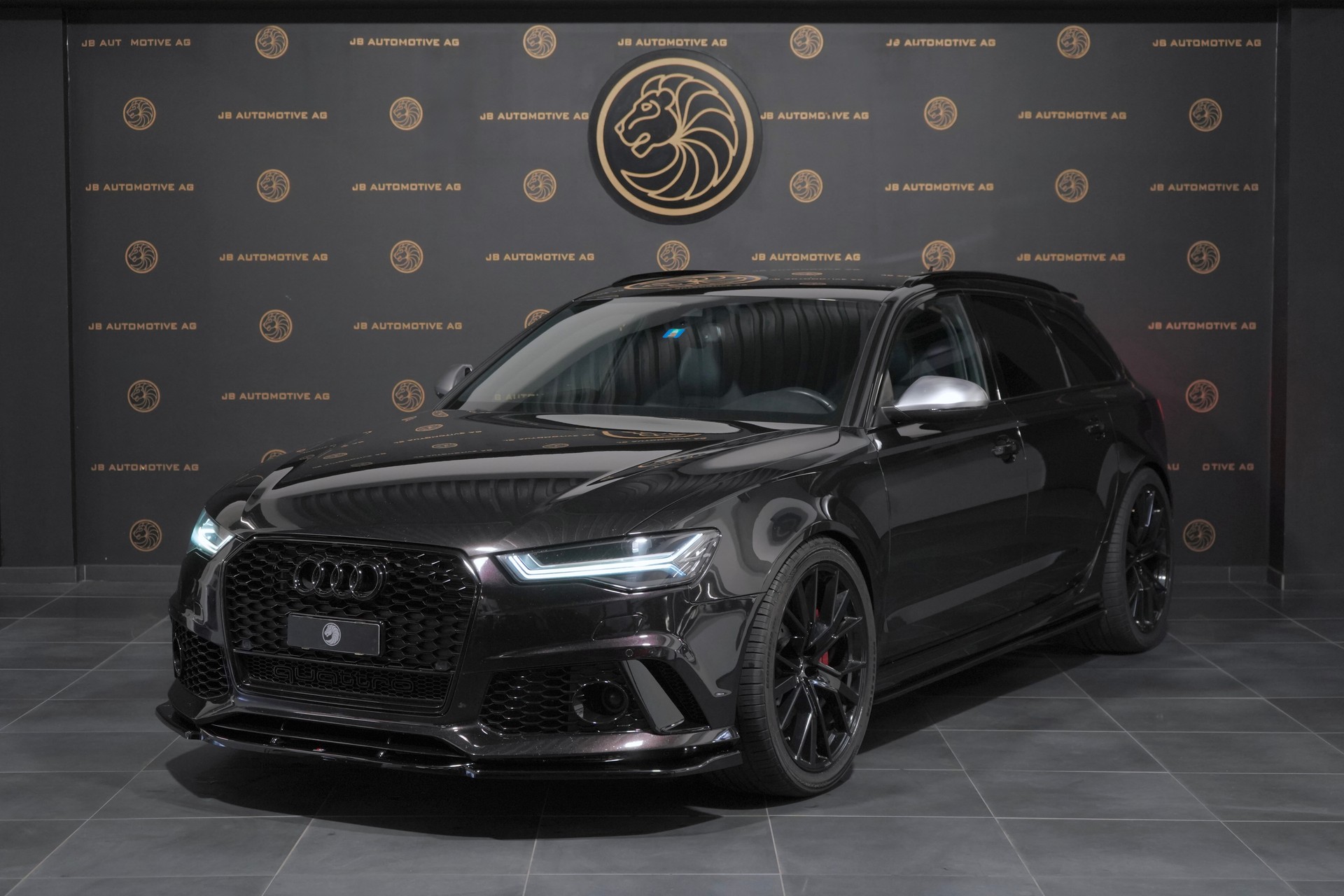 AUDI RS6 Avant 4.0 TFSI V8 performance quattro *Akrapovic Auspuffblenden, Spurassistent, Garantie 12Monate oder 20'000km, Bose*-image-0