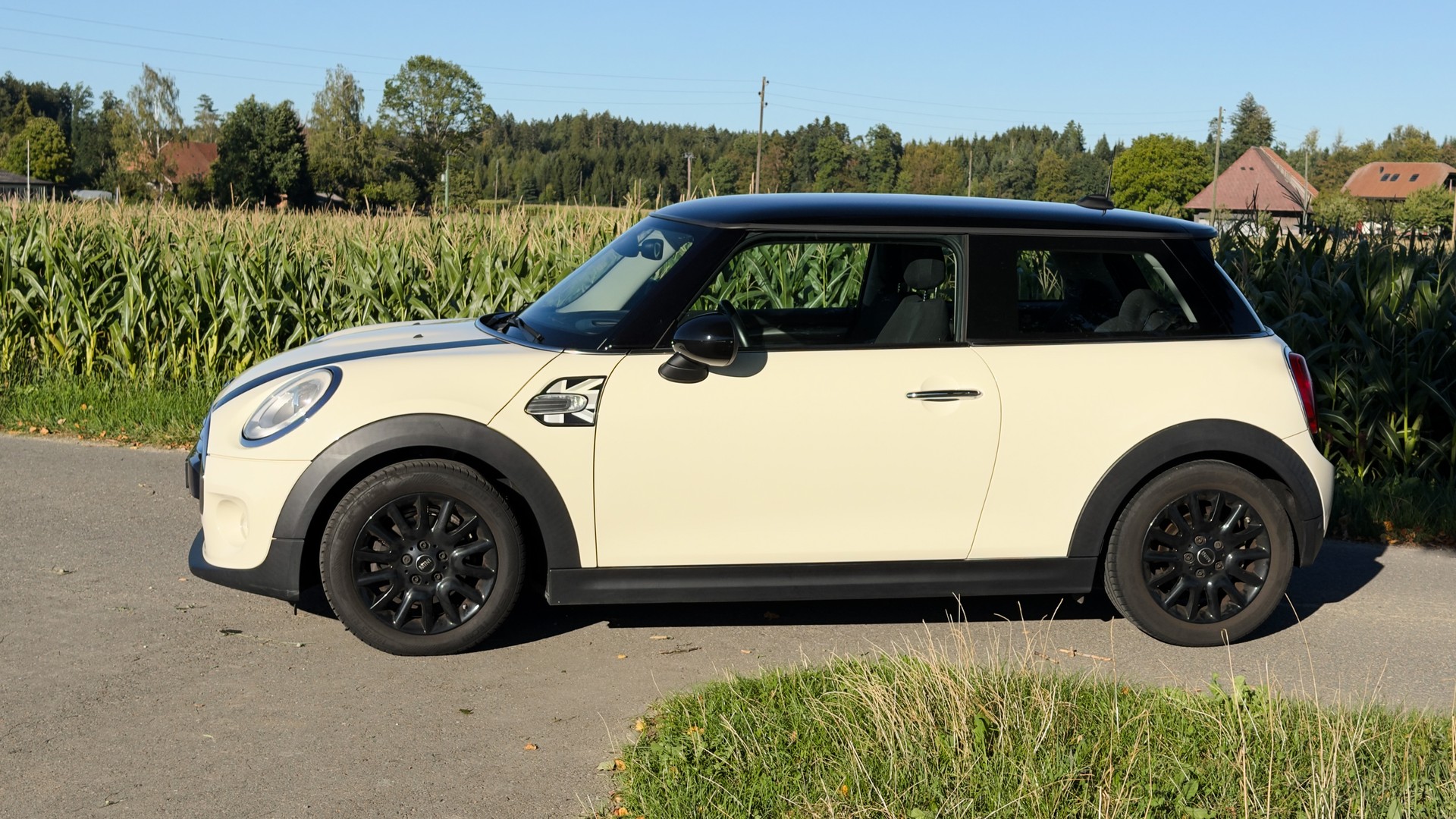 MINI 1.5i Cooper-image-2