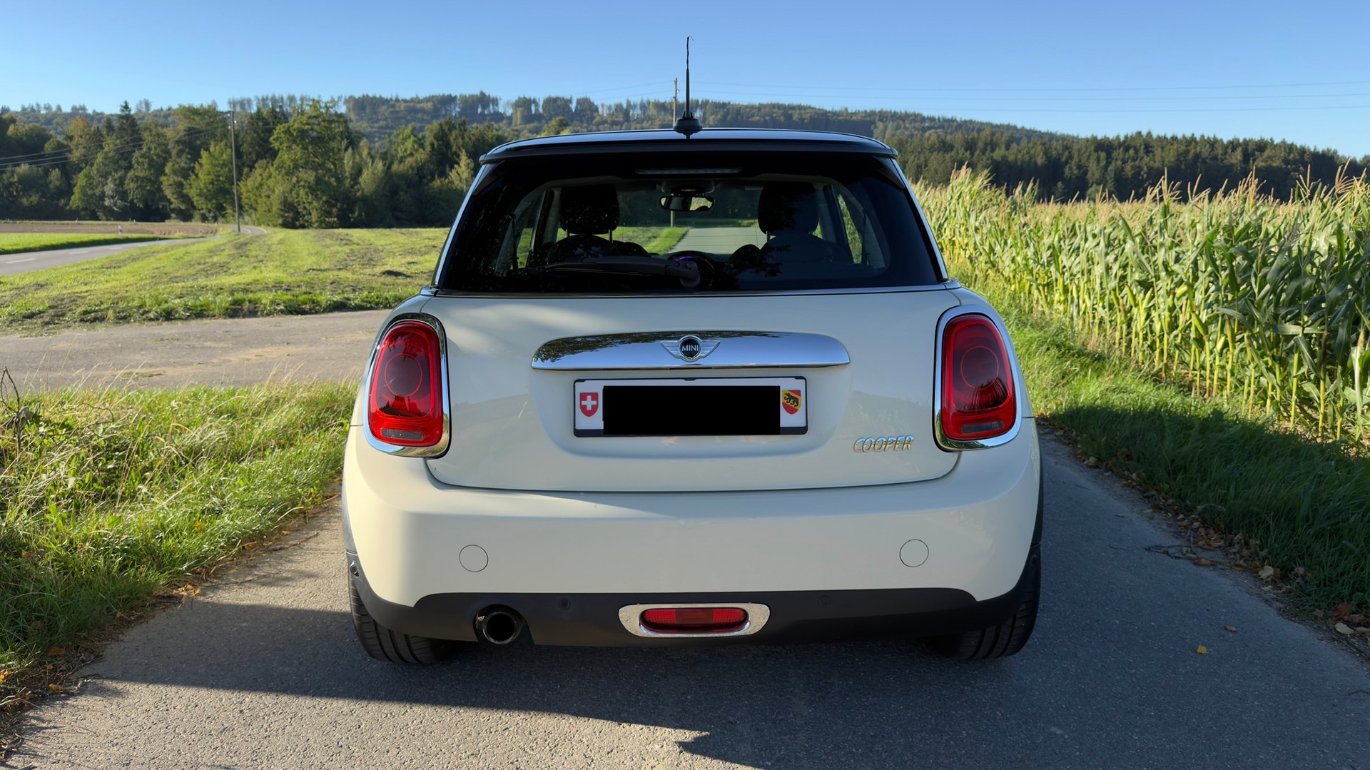 MINI 1.5i Cooper-image-1