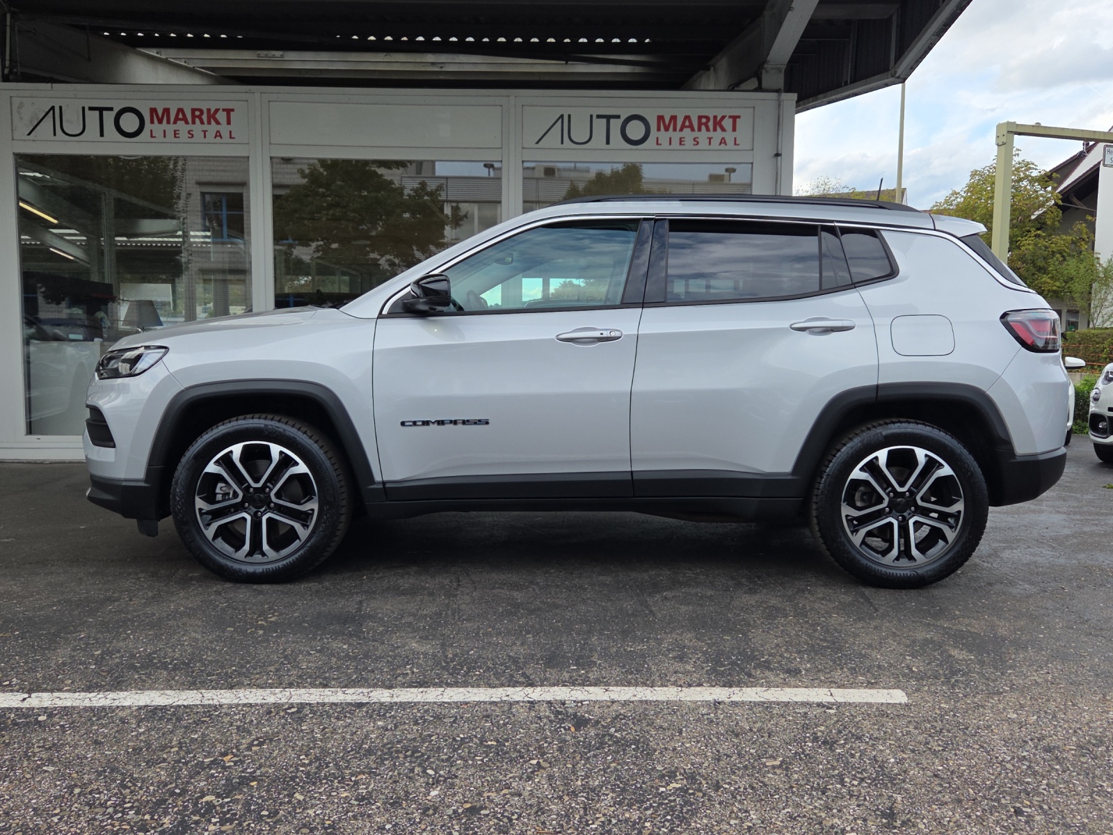 JEEP Compass 1.3 T PHEV Limited Plus AWD-image-1