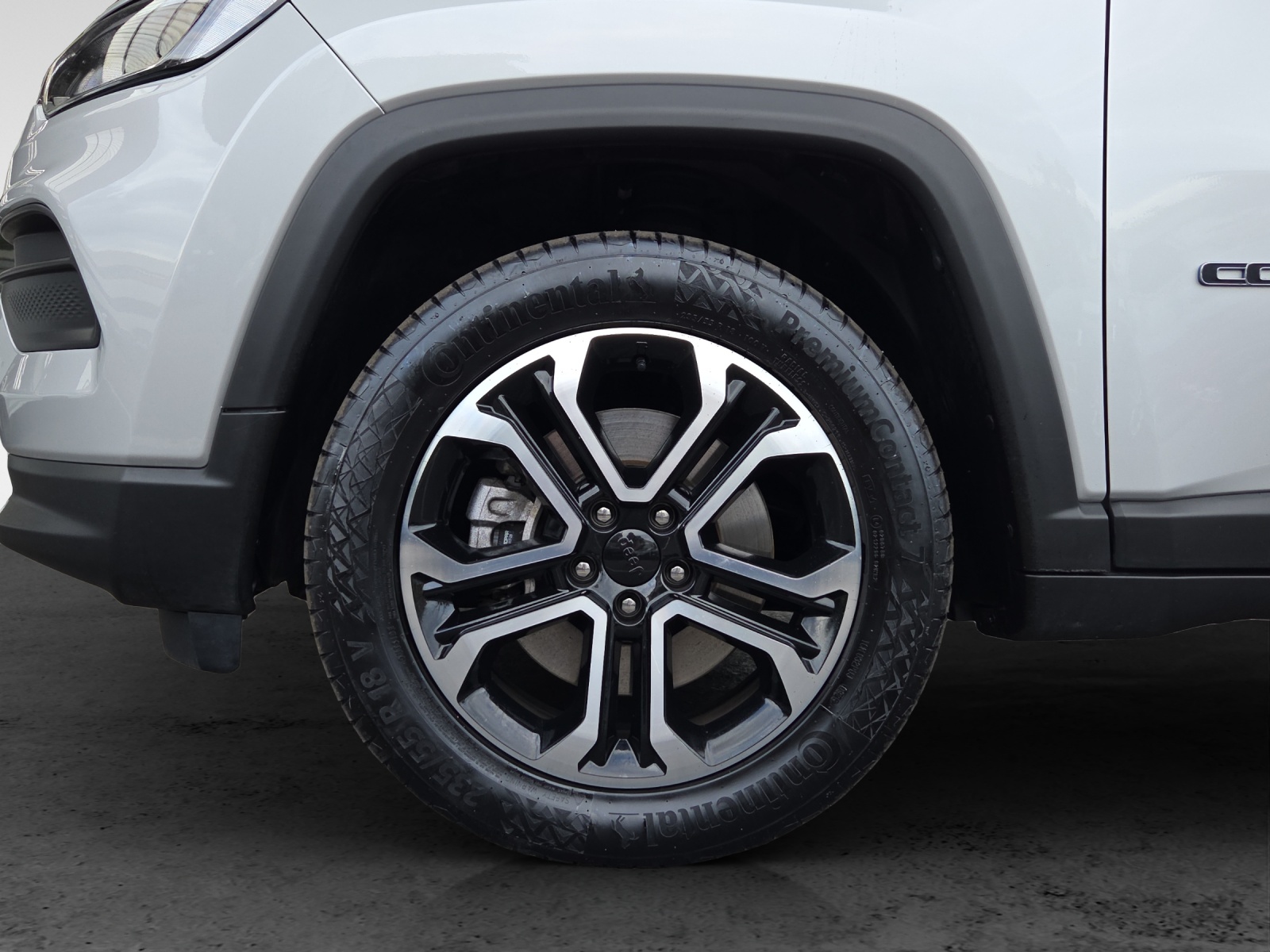 JEEP Compass 1.3 T PHEV Limited Plus AWD-image-13