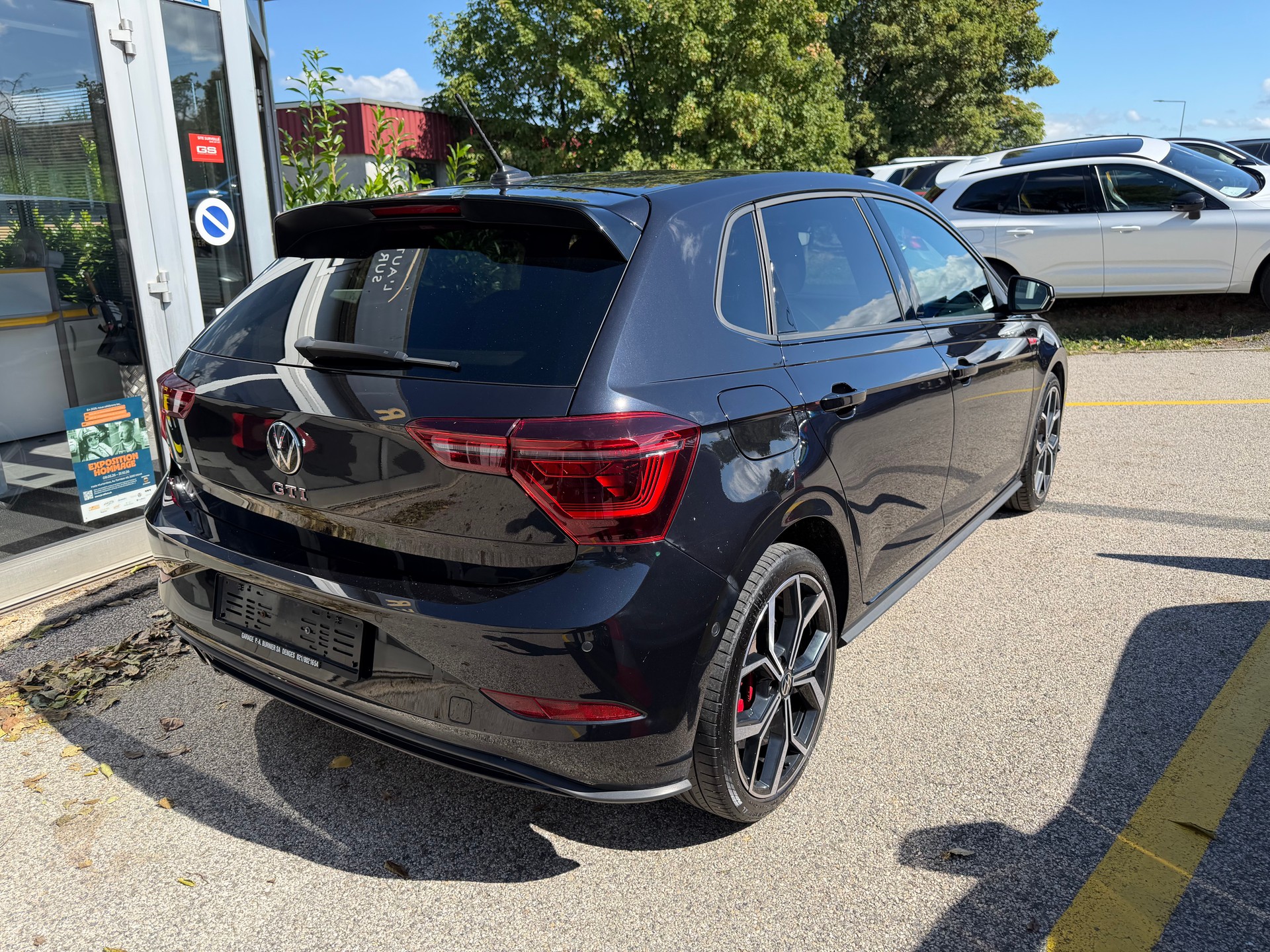 VW Polo 2.0 TSI GTI DSG-image-2