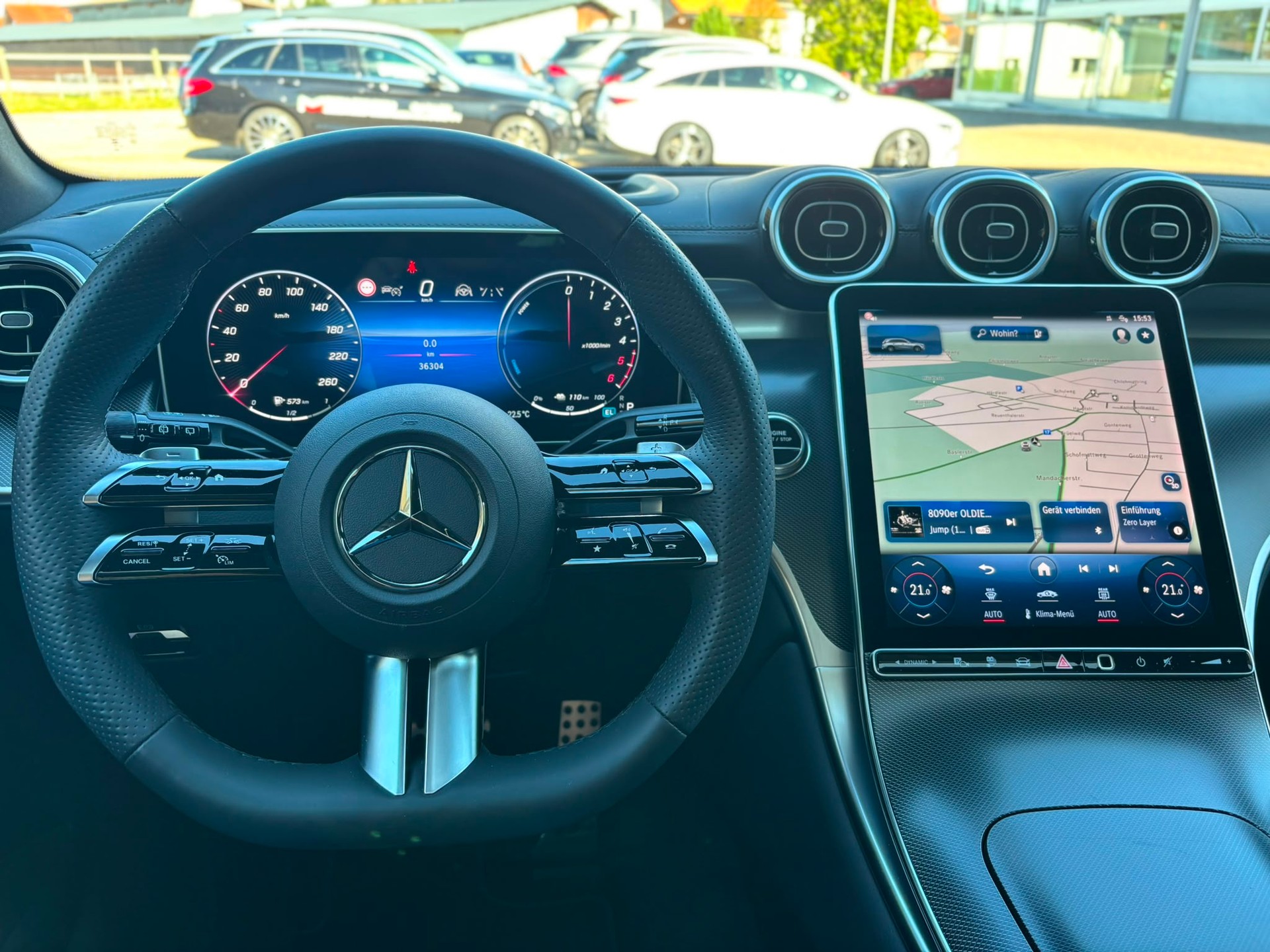 MERCEDES-BENZ GLC 300 de AMG-Line 4Matic-image-10