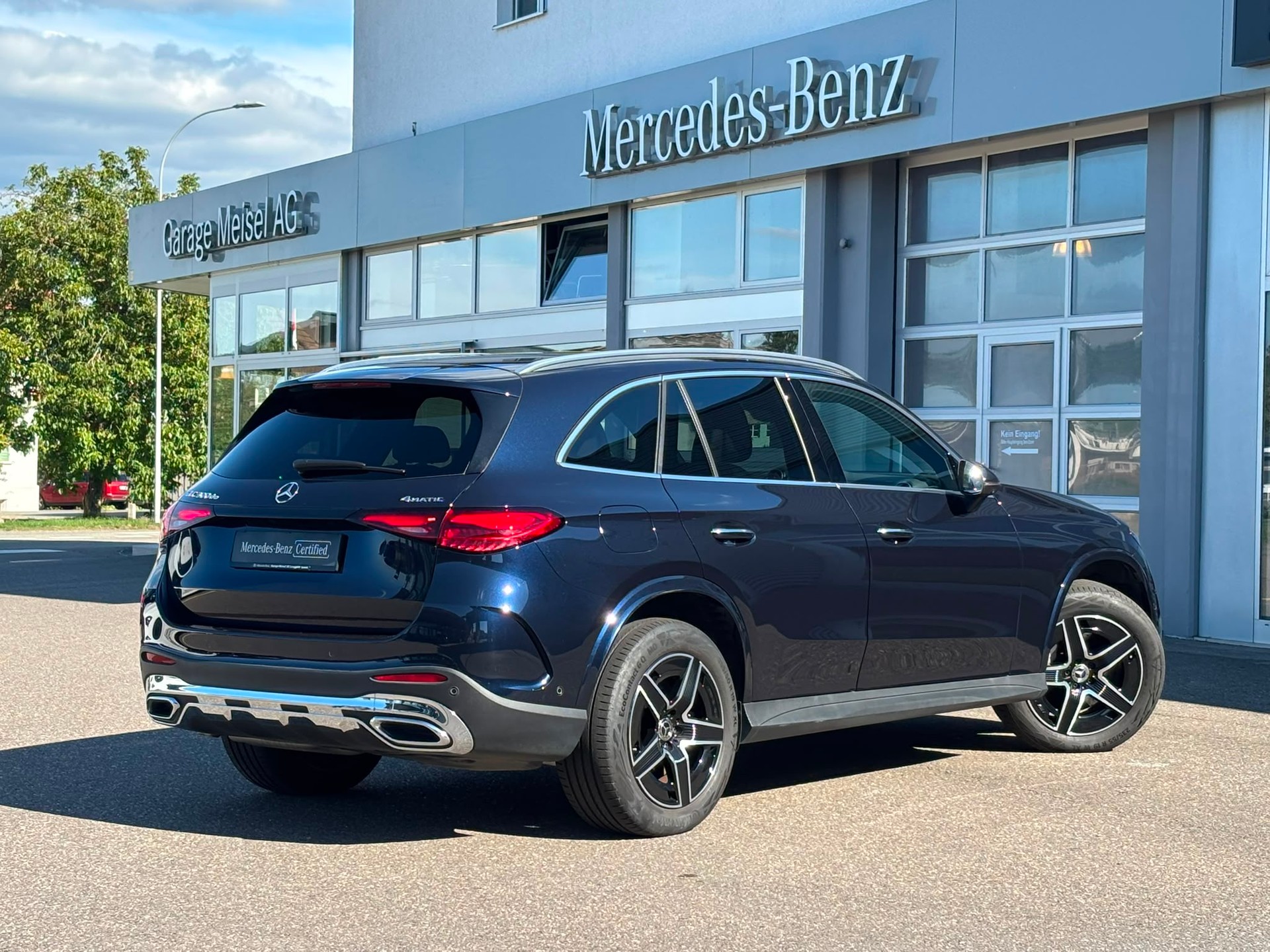 MERCEDES-BENZ GLC 300 de AMG-Line 4Matic-image-2