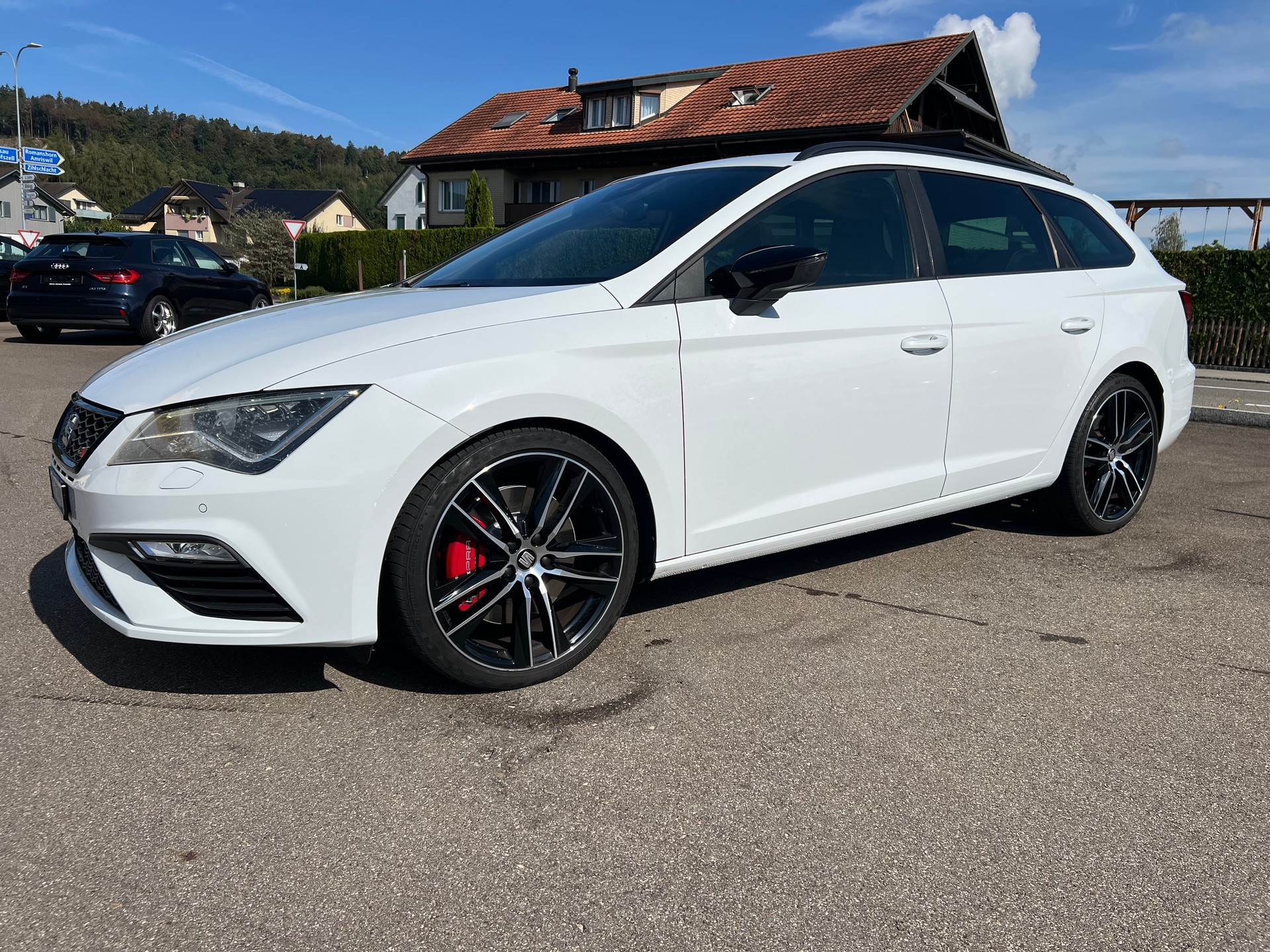SEAT Leon ST 2.0 von ABT TUNING TSI Cupra 360 4 Drive DSG-image-0