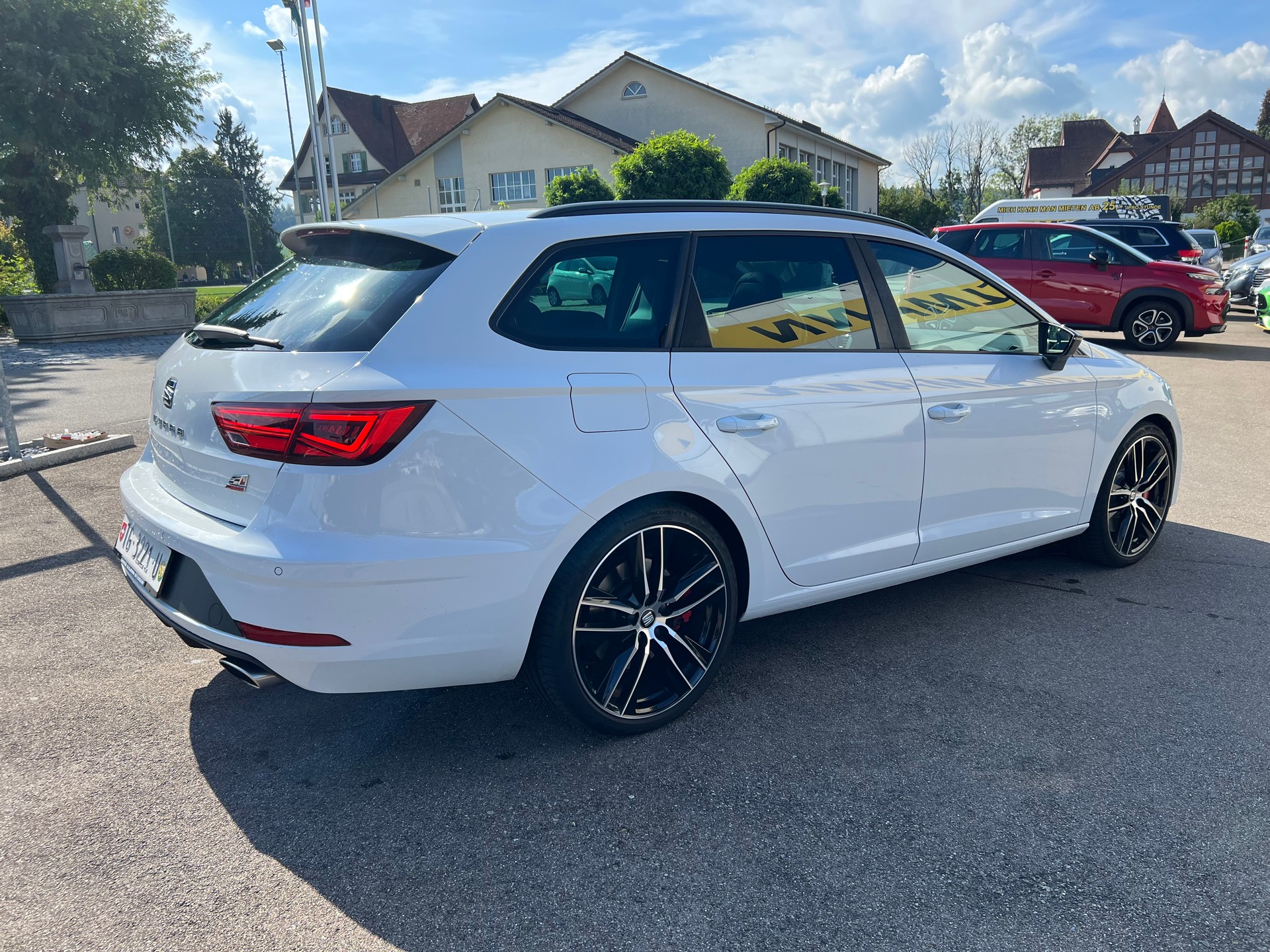 SEAT Leon ST 2.0 von ABT TUNING TSI Cupra 360 4 Drive DSG-image-8