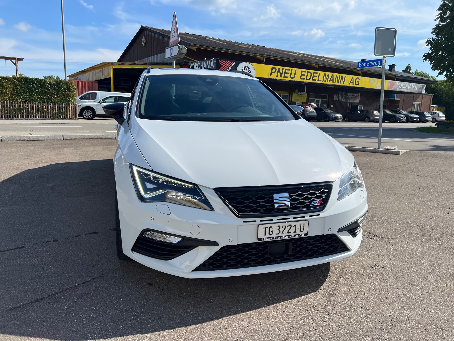 SEAT Leon ST 2.0 von ABT TUNING TSI Cupra 360 4 Drive DSG-image-4