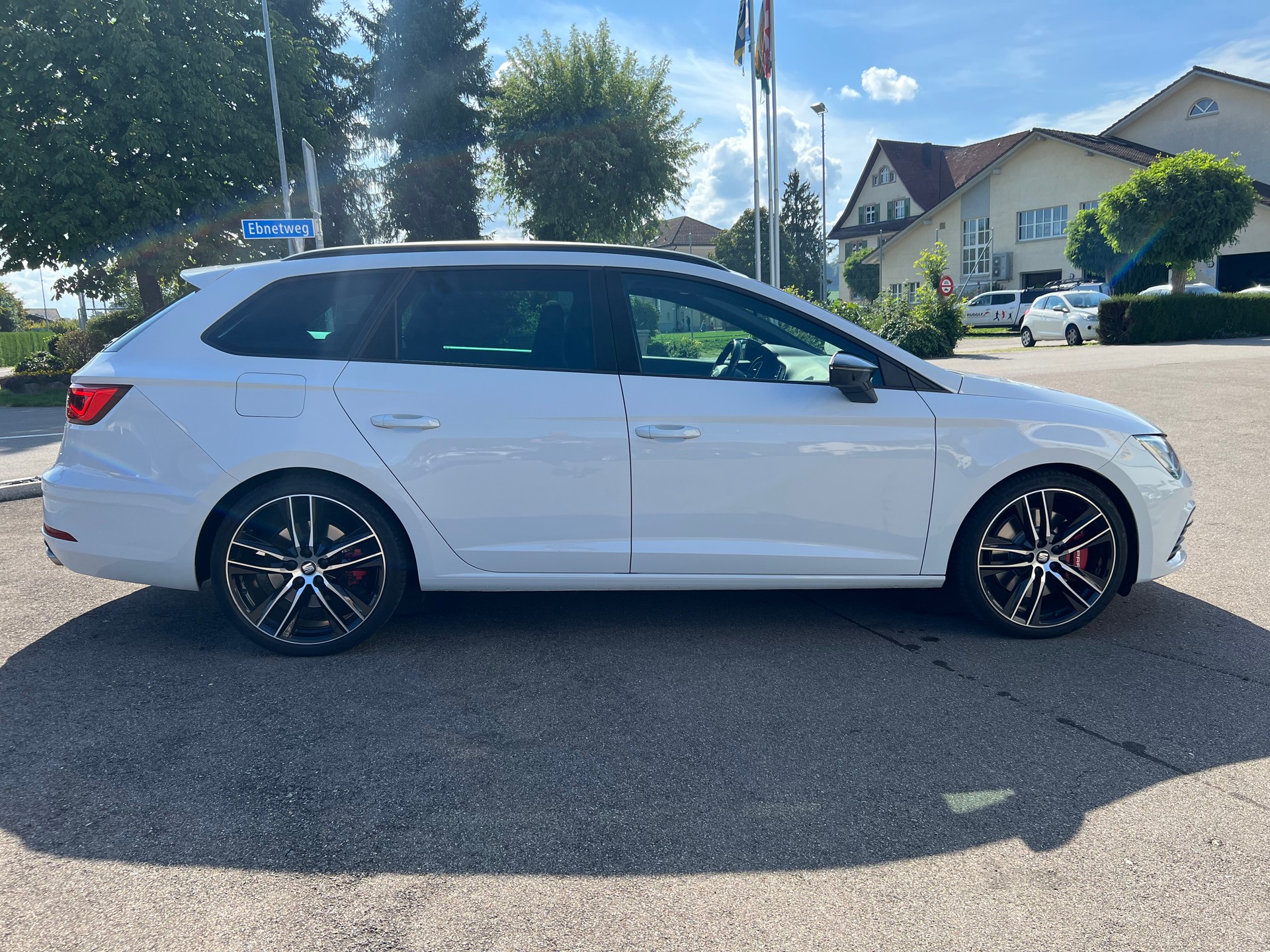 SEAT Leon ST 2.0 von ABT TUNING TSI Cupra 360 4 Drive DSG-image-7