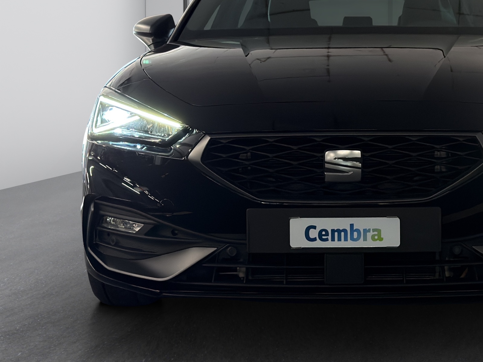 SEAT Leon 1.5 eTSI mHEV DSG FR-image-6