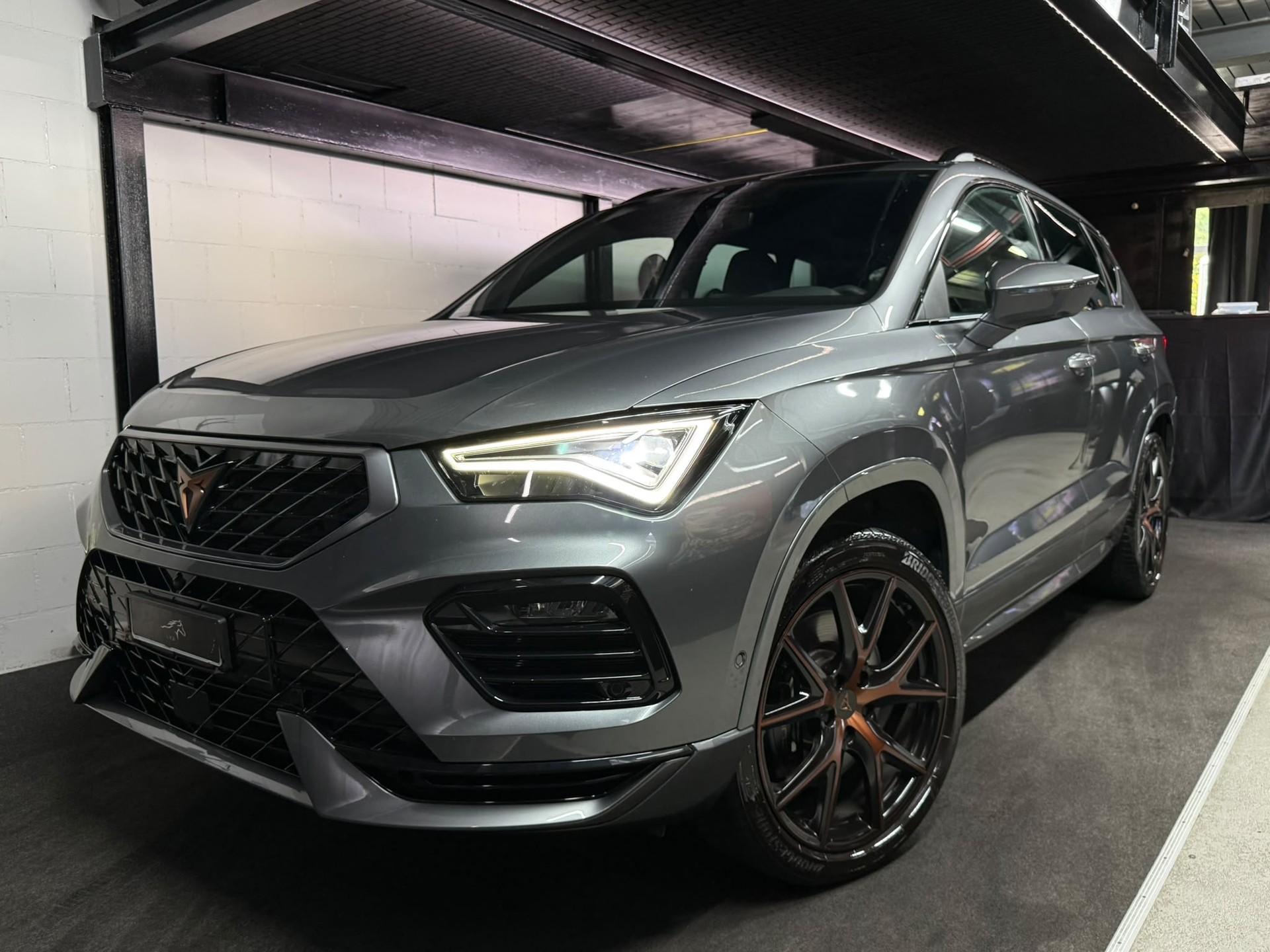 CUPRA Ateca 2.0TSI 4Drive DSG | CH- Auto | WERKSGARANTIE |-image-1