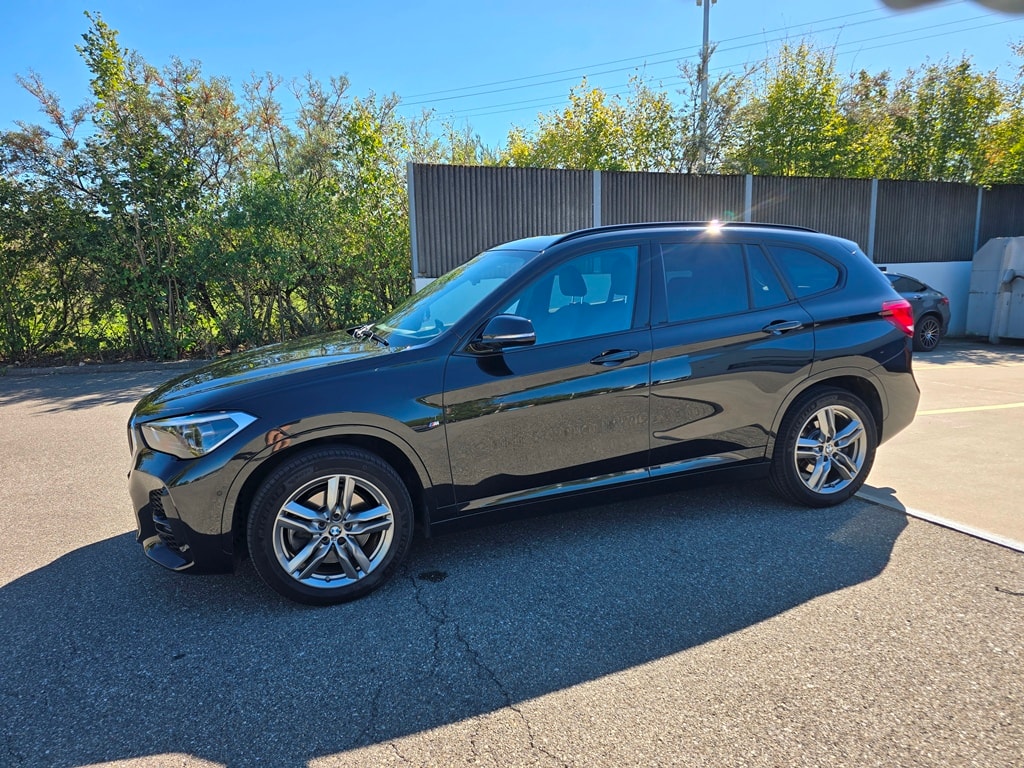 BMW X1 20i xDrive SAG-image-2