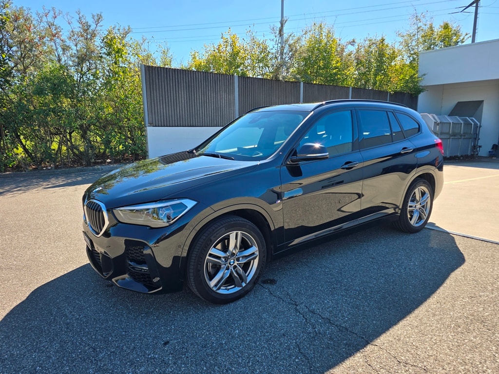 BMW X1 20i xDrive SAG-image-1