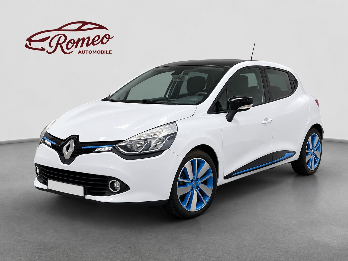 RENAULT Clio 1.5 dCi Dynamique ** Frisch ab MFK ** Zahnriemen & WP neu ** Panoramadach ** 8-fach bereift ** Keyless **-image-0