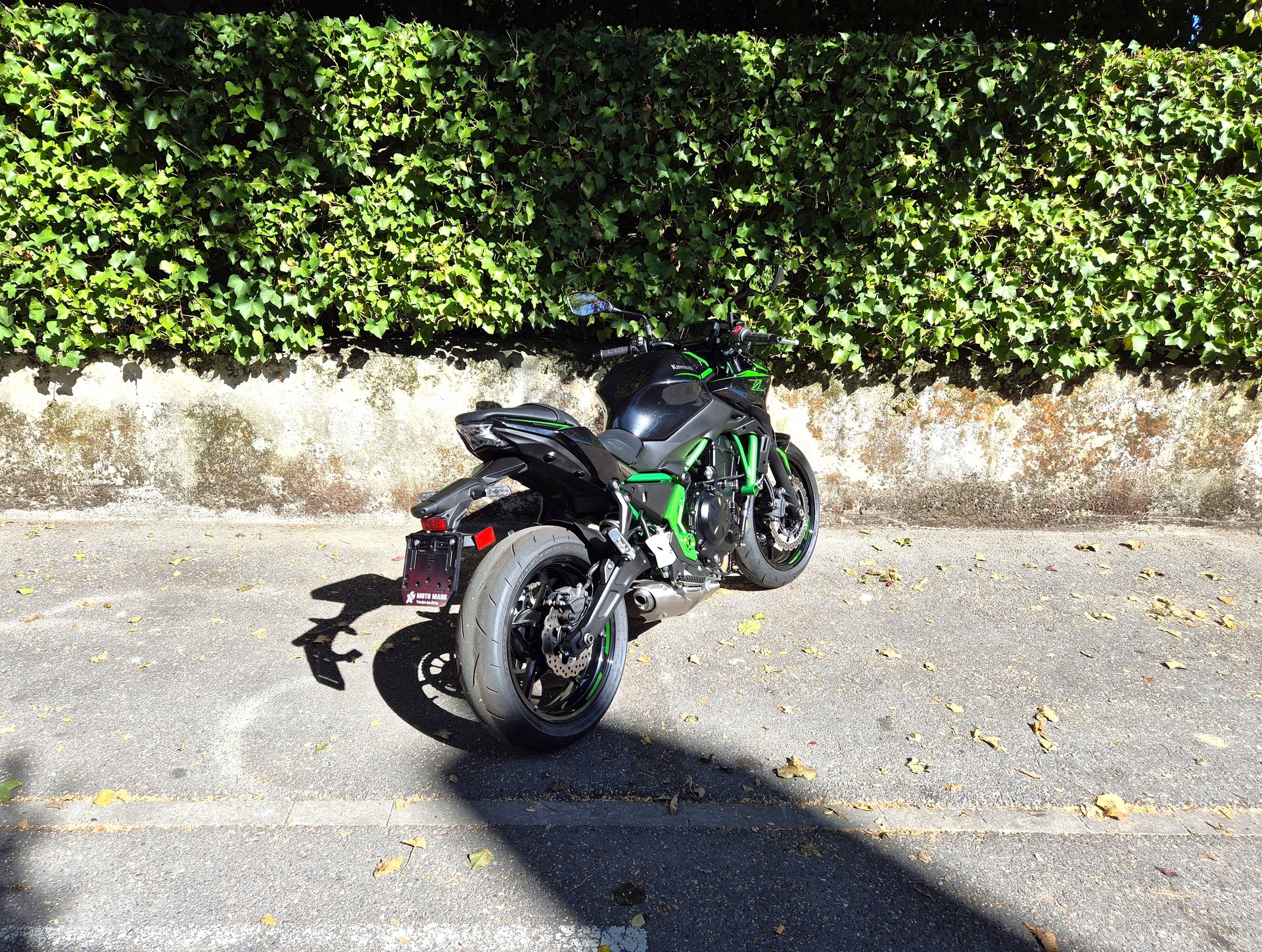 KAWASAKI Z 650 (35kW)-showroom-element-1