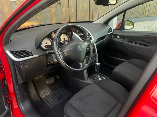 PEUGEOT 207 1.6 16V Sport Automatic-image-13