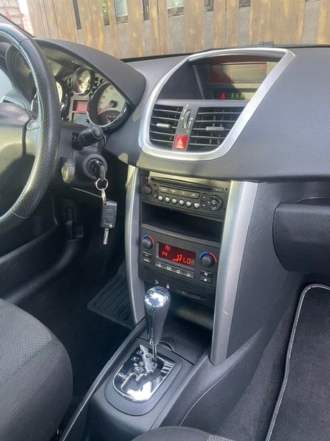 PEUGEOT 207 1.6 16V Sport Automatic-image-20