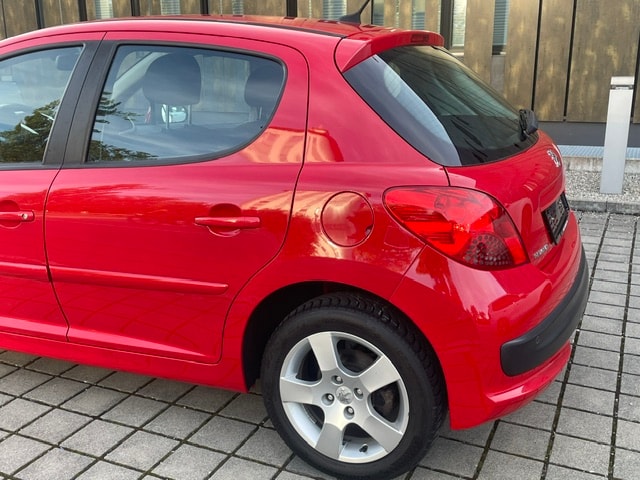 PEUGEOT 207 1.6 16V Sport Automatic-image-9