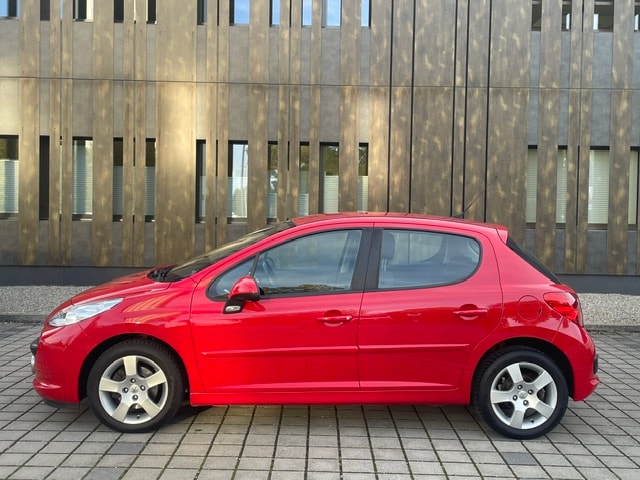 PEUGEOT 207 1.6 16V Sport Automatic-image-7