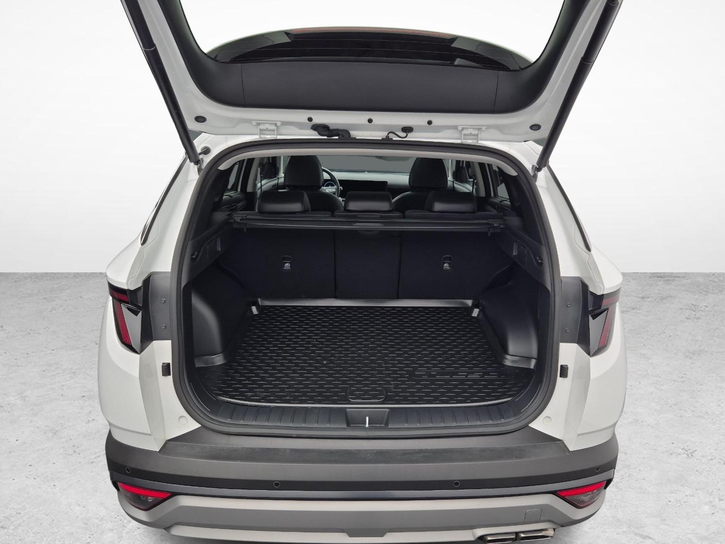 HYUNDAI Tucson 1.6 T-GDi HEV Vertex Swiss Edition 4WD-image-15