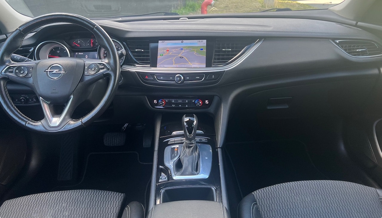 OPEL Insignia 1.6 CDTI Sports Tourer Excellence Automatic-image-6