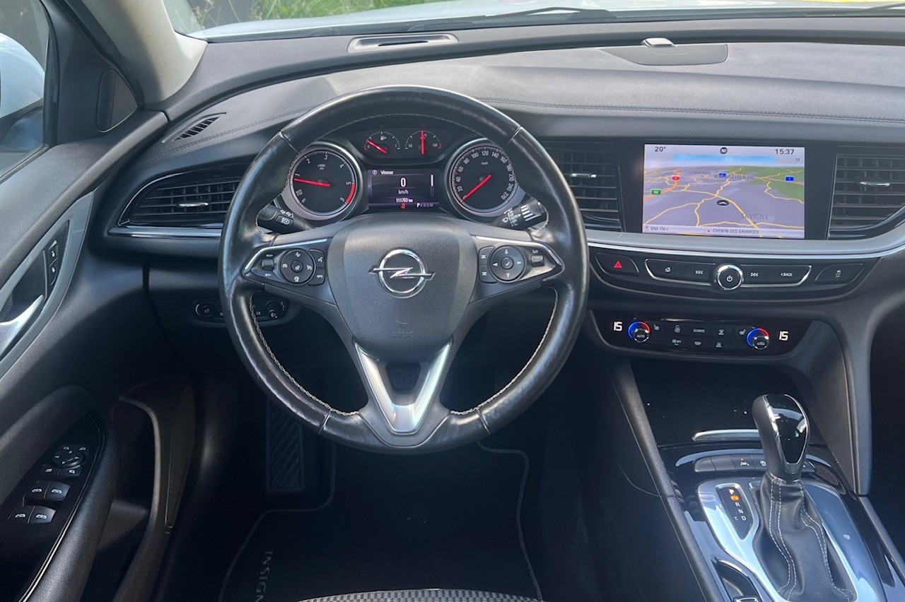 OPEL Insignia 1.6 CDTI Sports Tourer Excellence Automatic-image-9